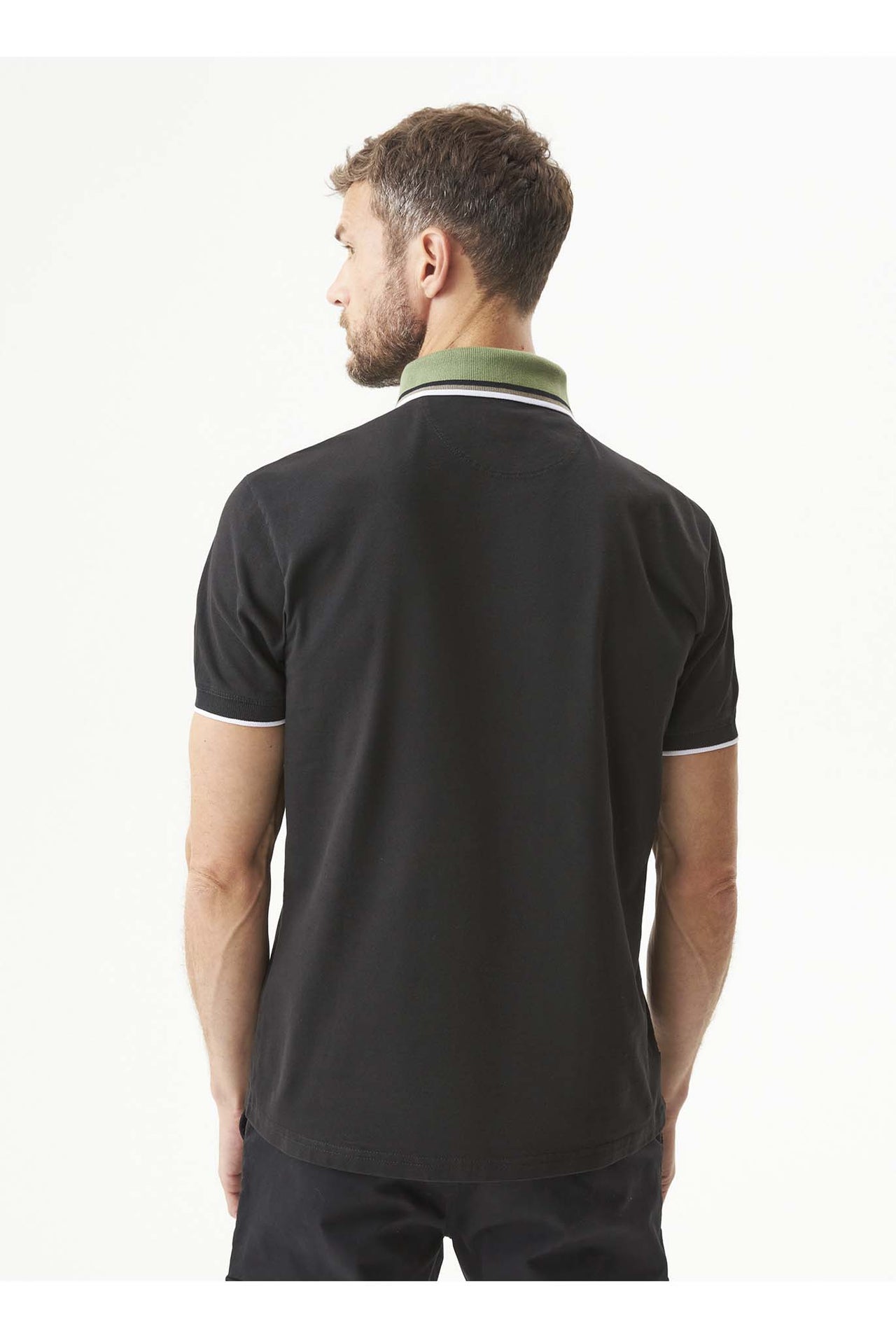 Camiseta Tipo Polo Chevignon Negro Sombrío Ultraoscuro 063-609G003