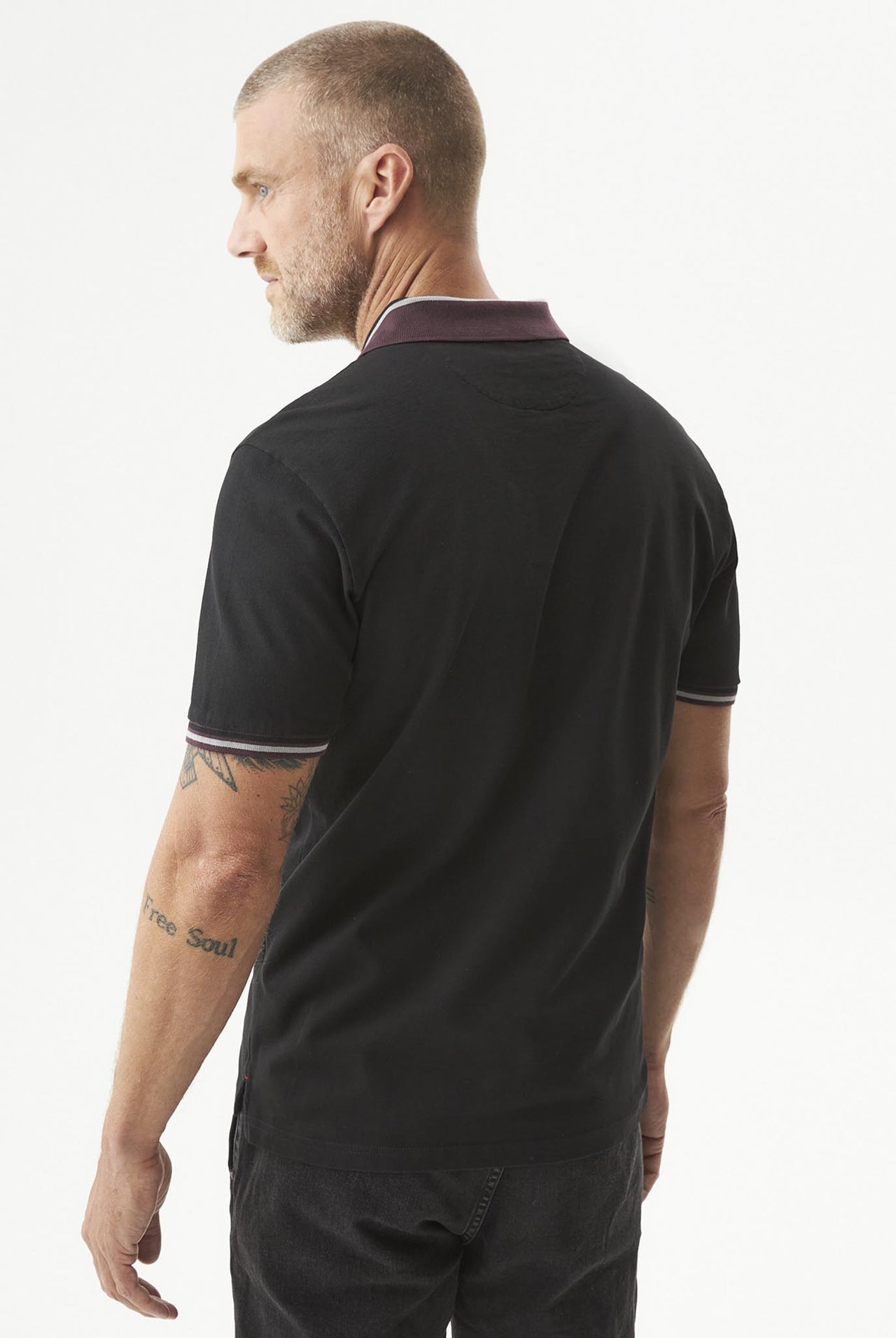 Camiseta Tipo Polo Chevignon Clásico Negro 063-609G037