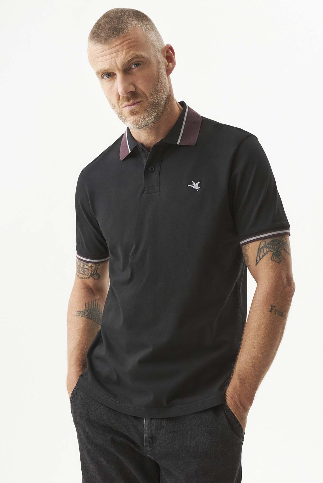 Camiseta Tipo Polo Chevignon Clásico Negro 063-609G037
