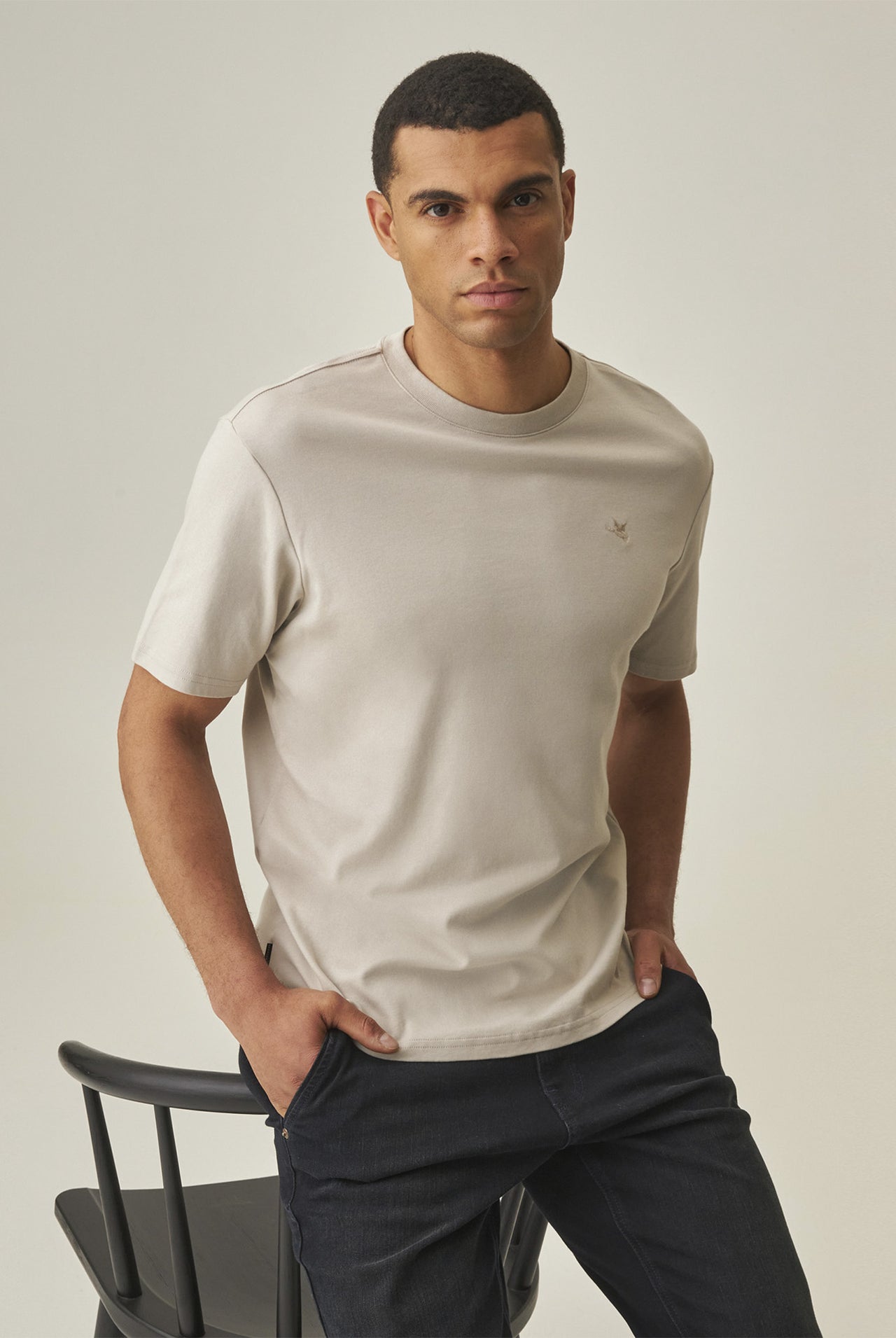 Camiseta Chevignon Basic Gris 063-642H040