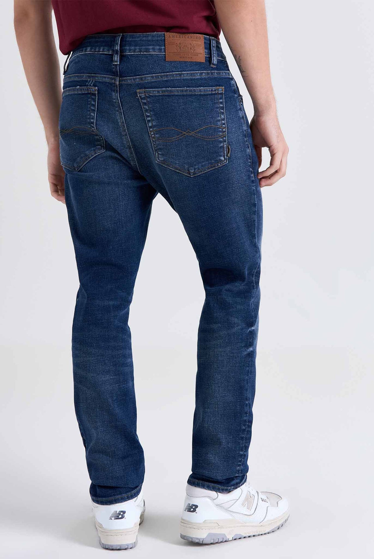 Jean Americanino Tapered Tono Medio 070-539G704