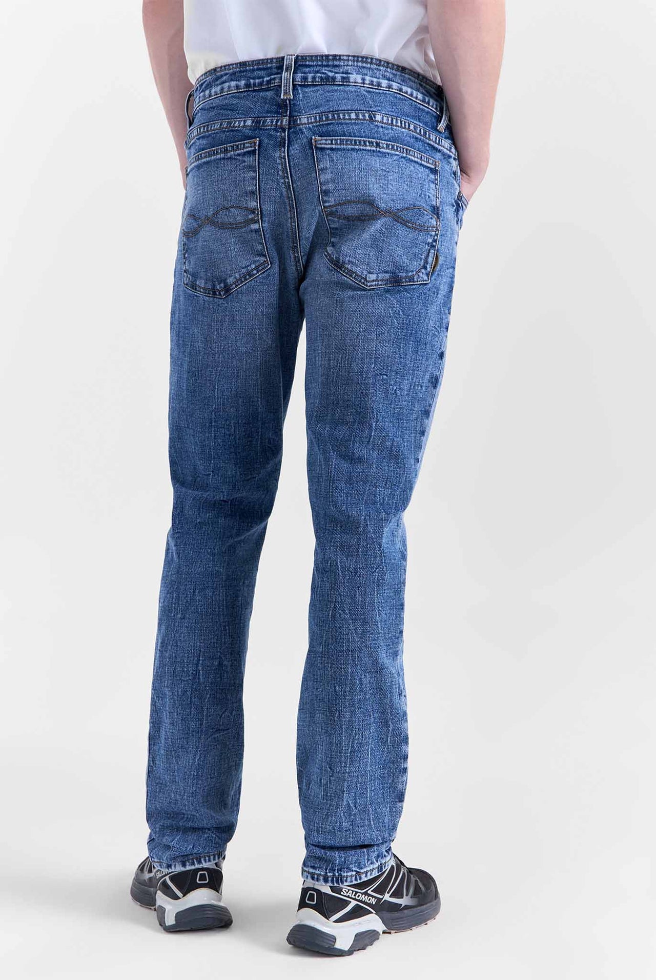 Jean Americanino Tapered Tono Medio 070-539G710