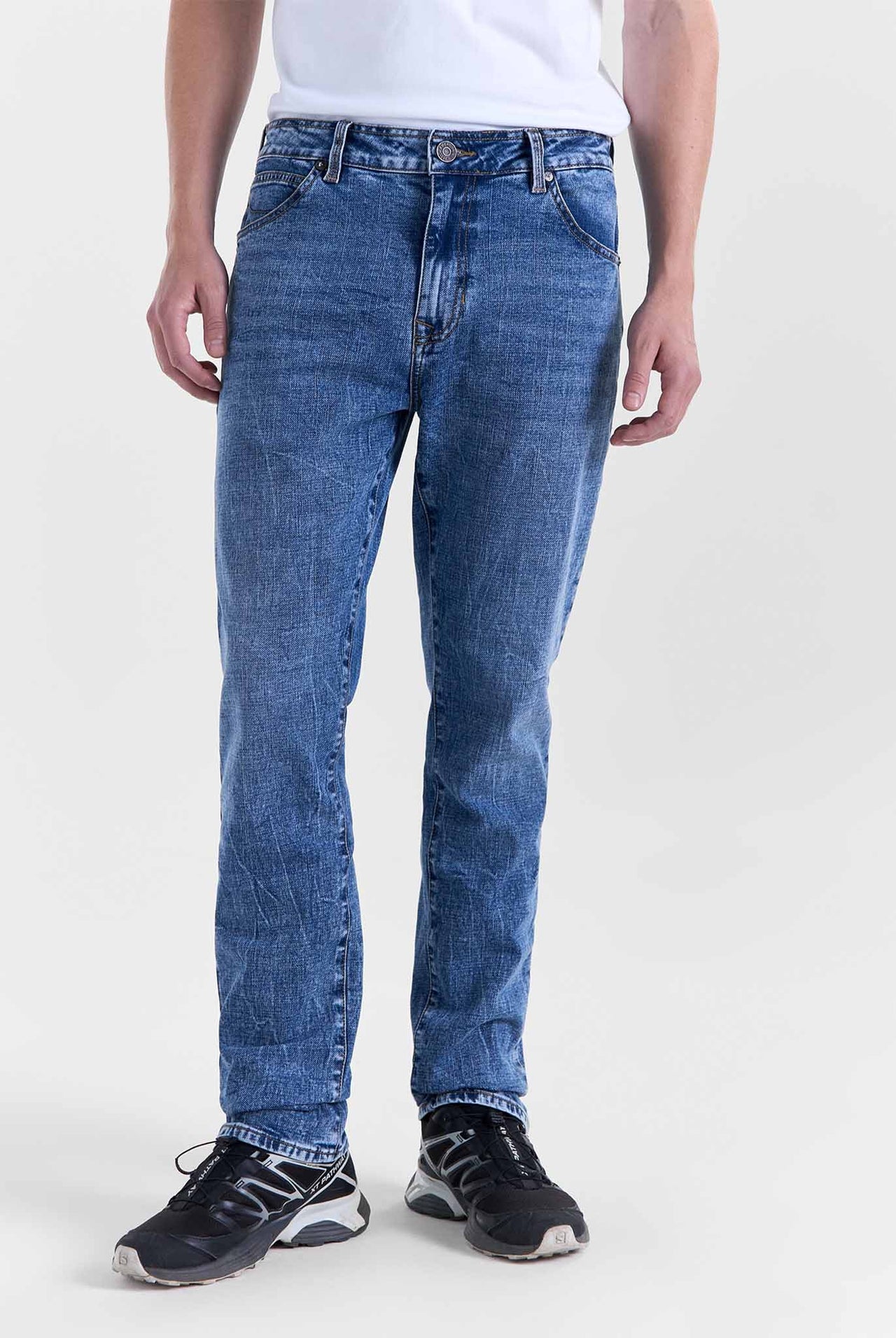 Jean Americanino Tapered Tono Medio 070-539G710