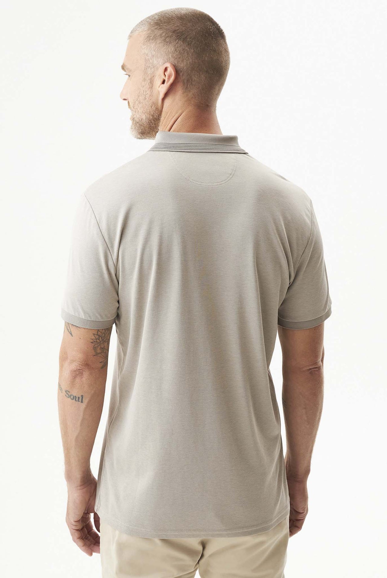 Camiseta Tipo Polo Chevignon Beige 609G024