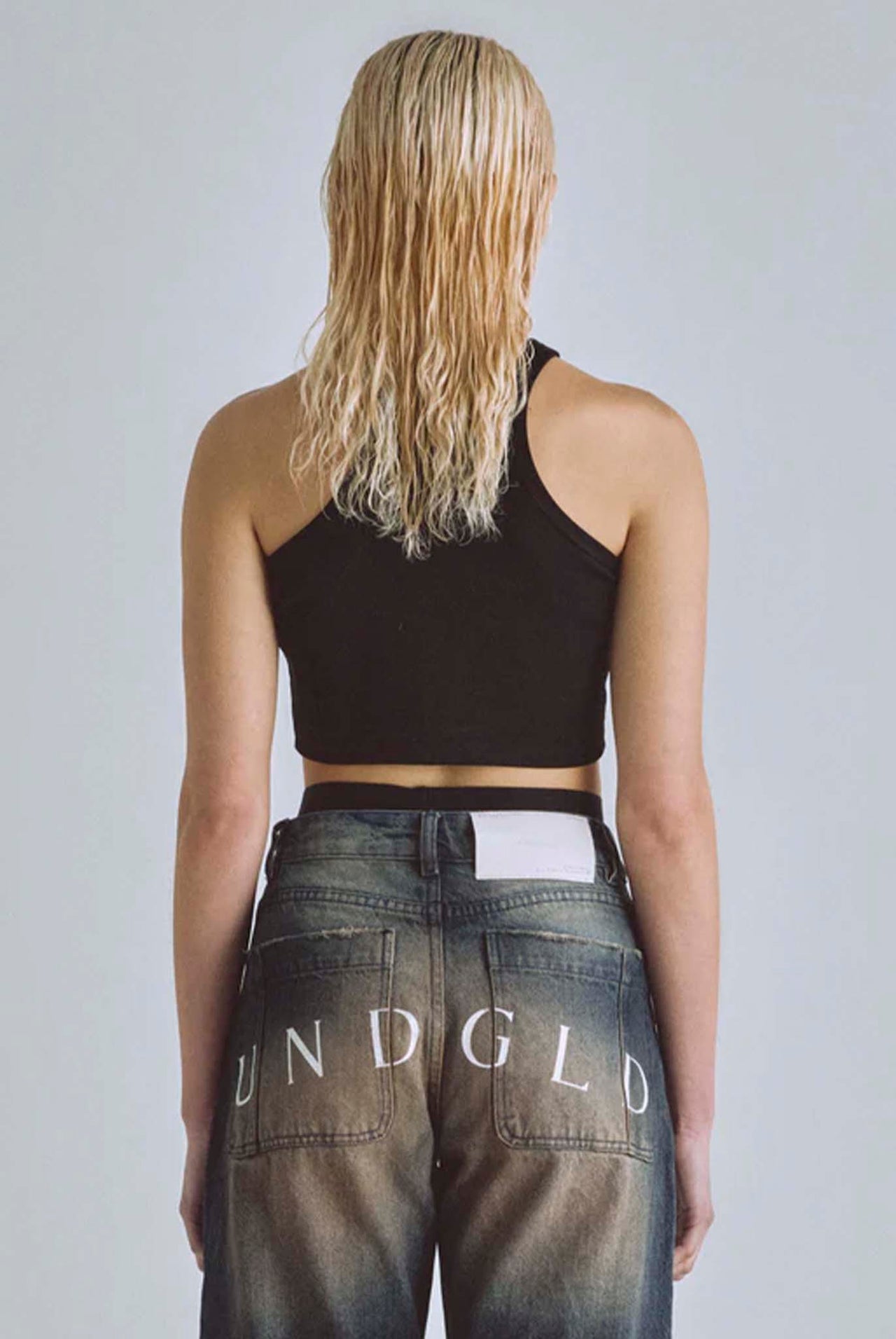 Crop Top Undergold Basics Studio Negro