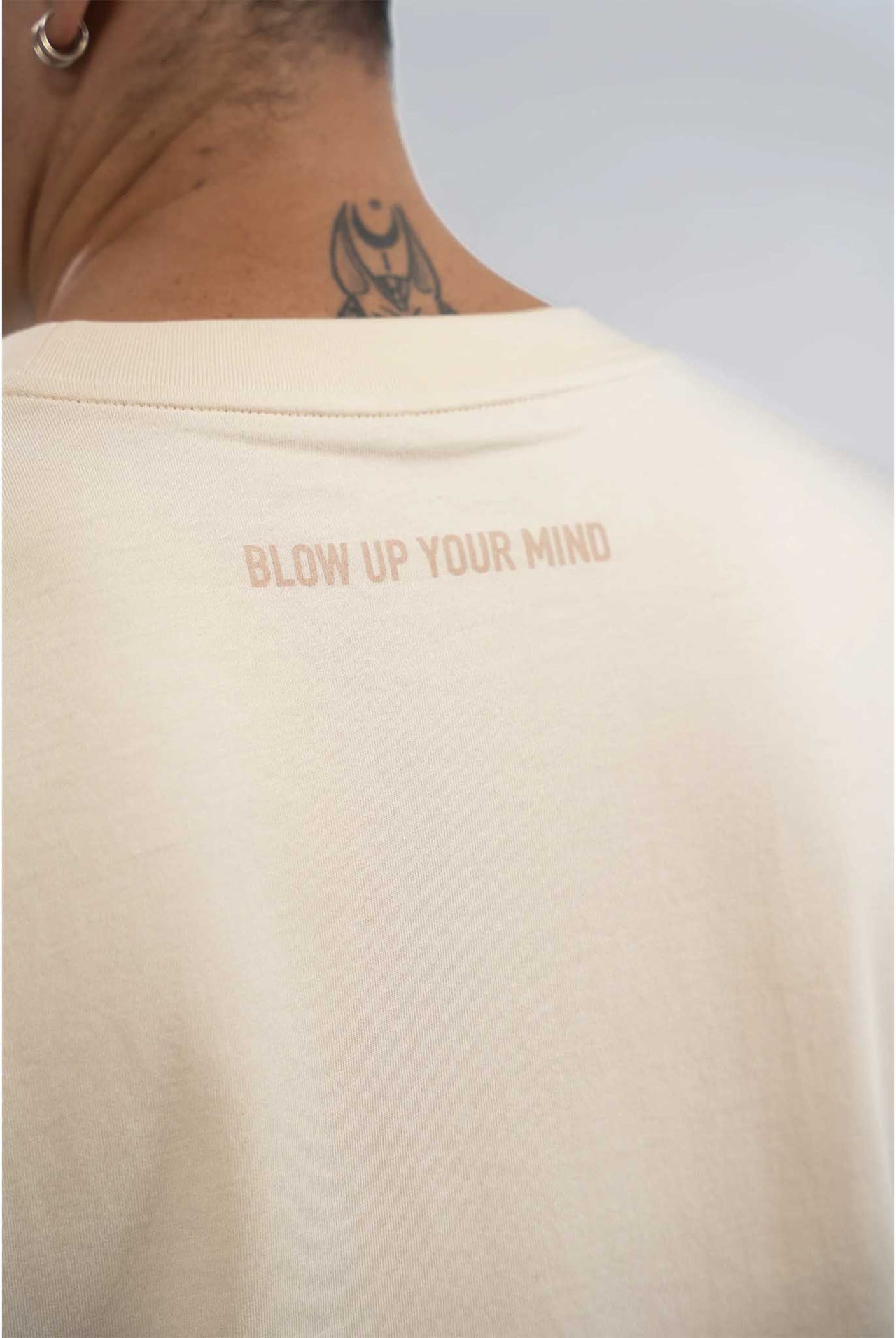 Camiseta Blow Up Slim Fit Ivory C2/1010ET