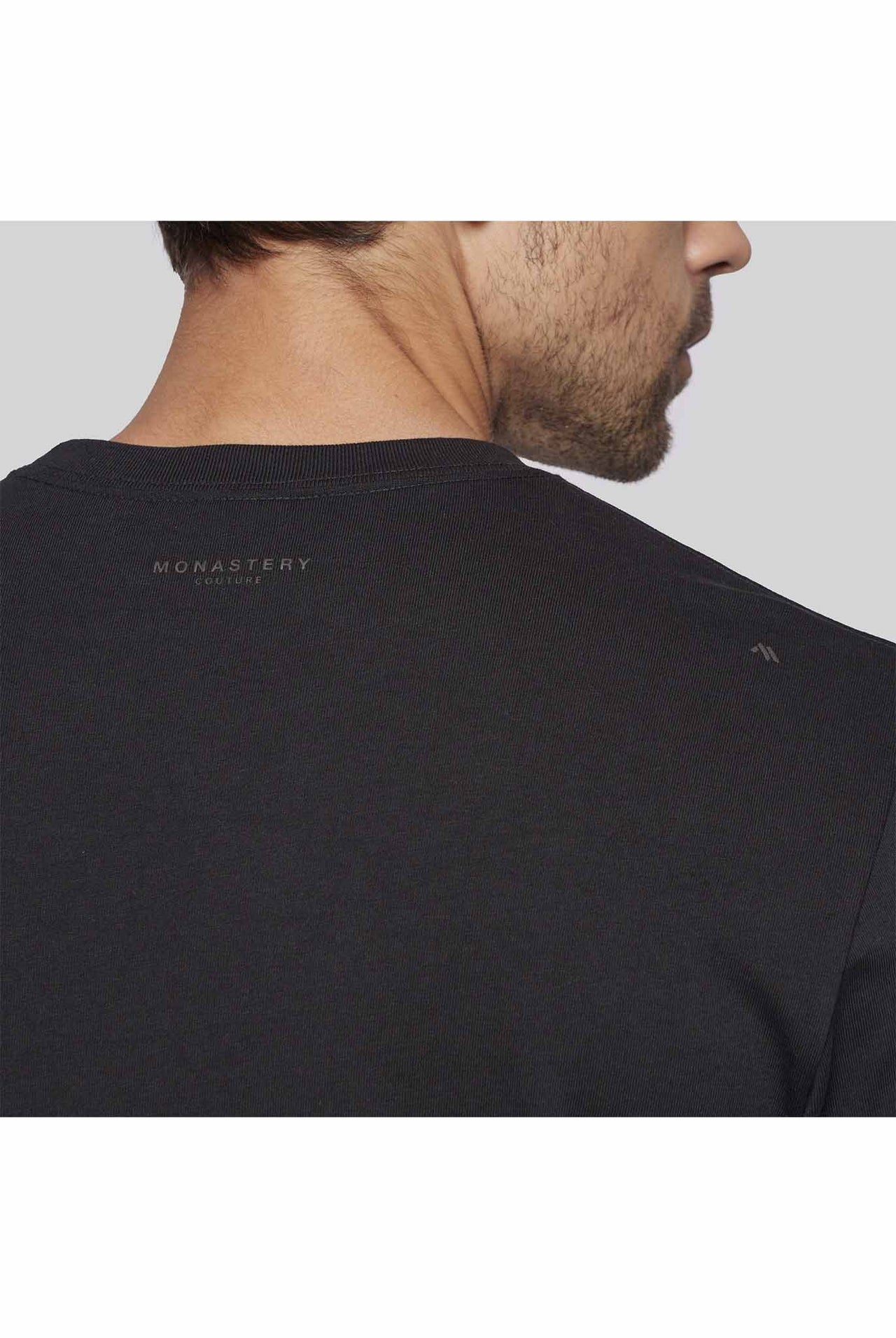Camiseta Altair Negro Monastery