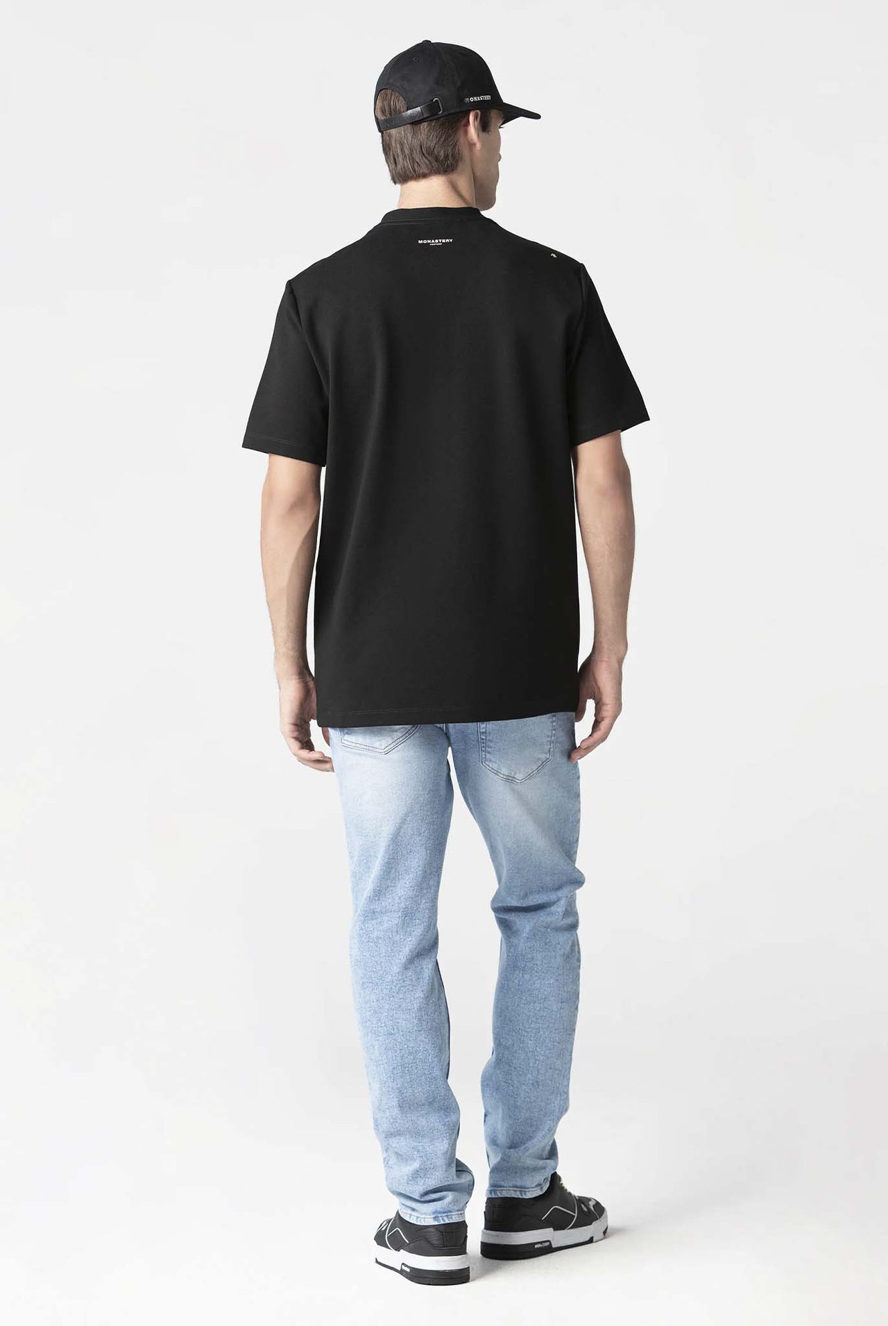 Camiseta Monastery Altara Black