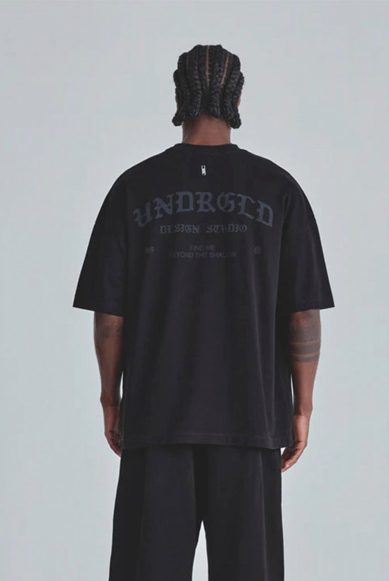 Camiseta Undergold Line Gothic Black