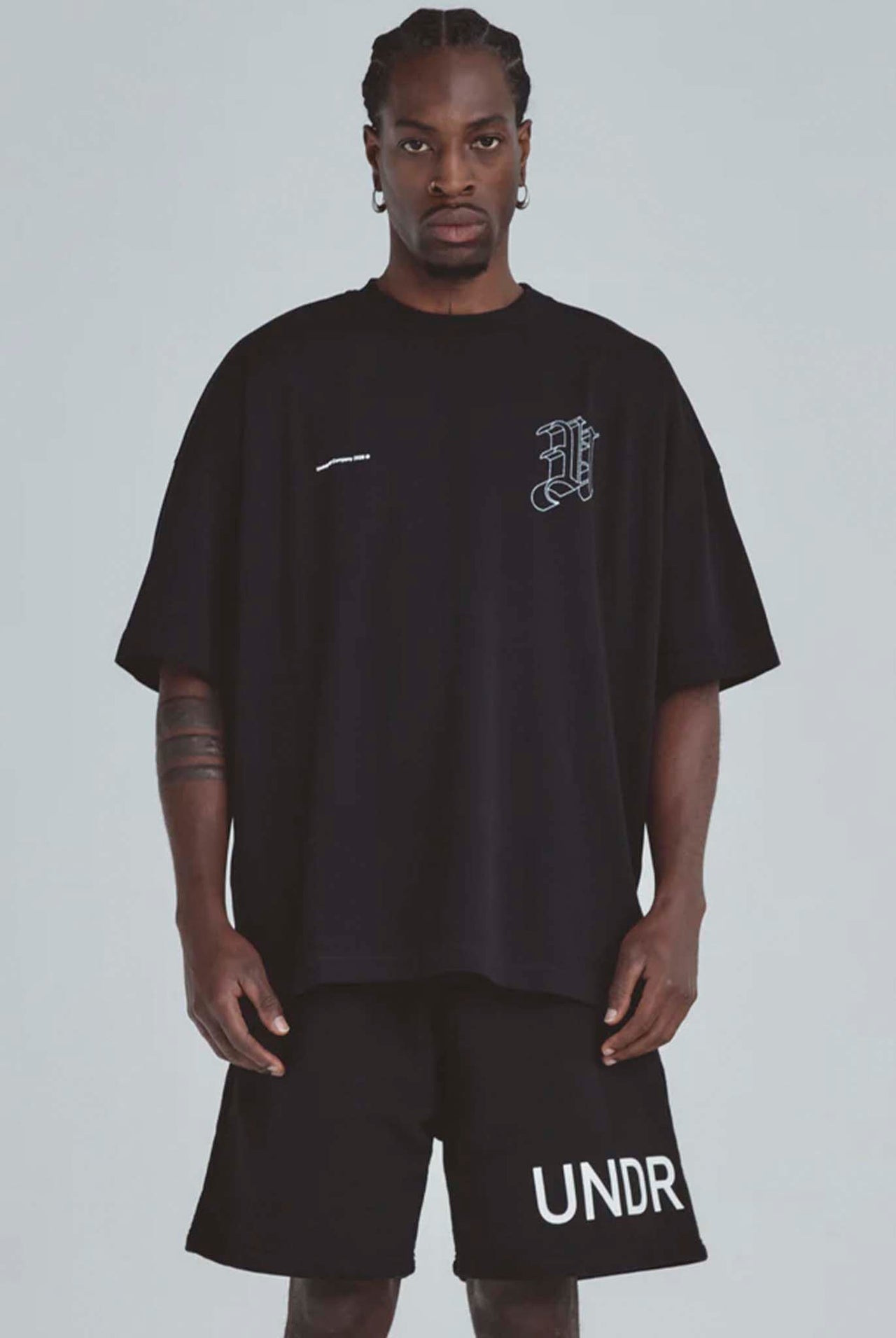 Camiseta Undergold Line Solid U Black