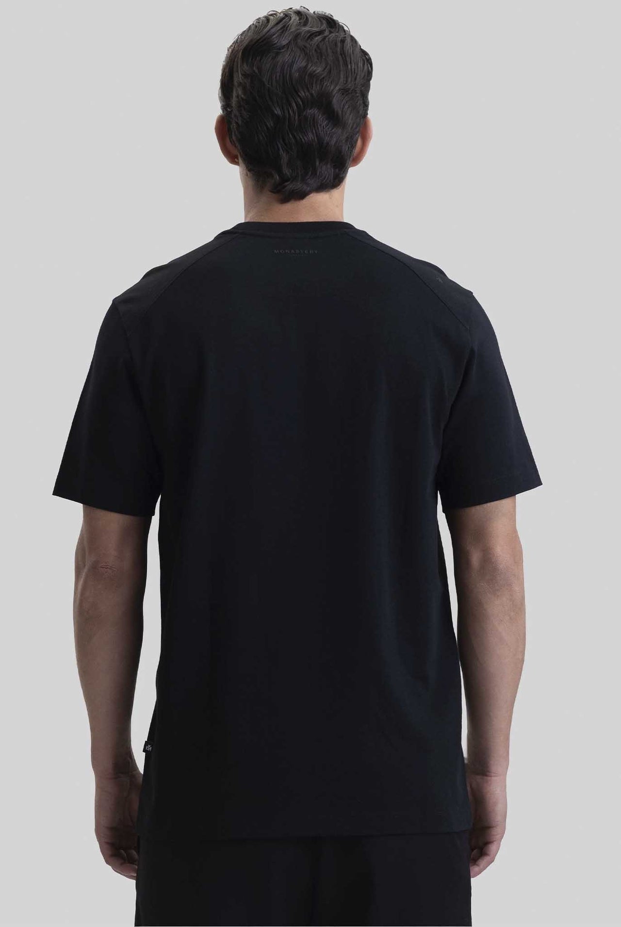 Camiseta Veloce Regular Negro Monastery