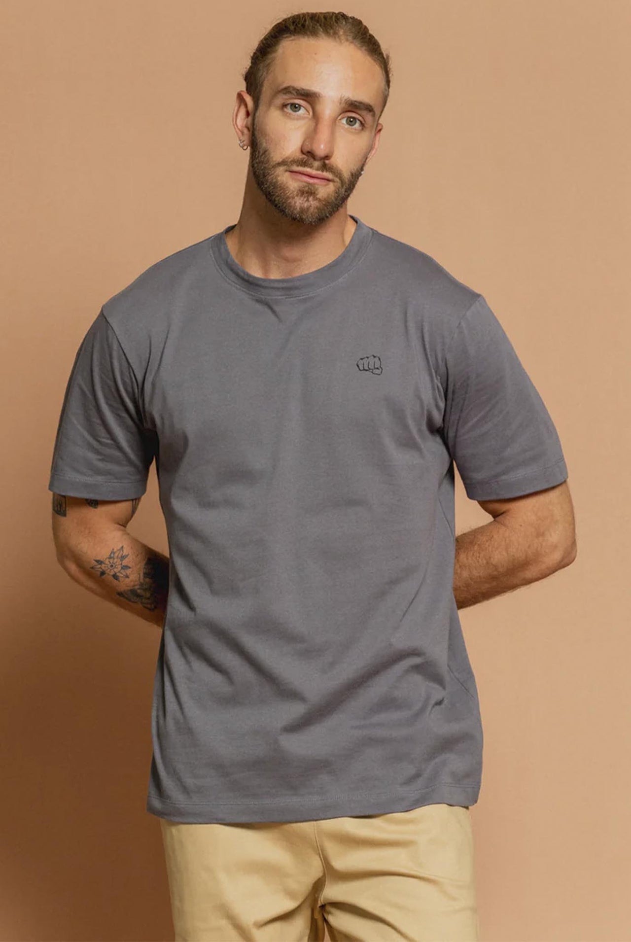 Camiseta Fist Basic Zero Gris Raton