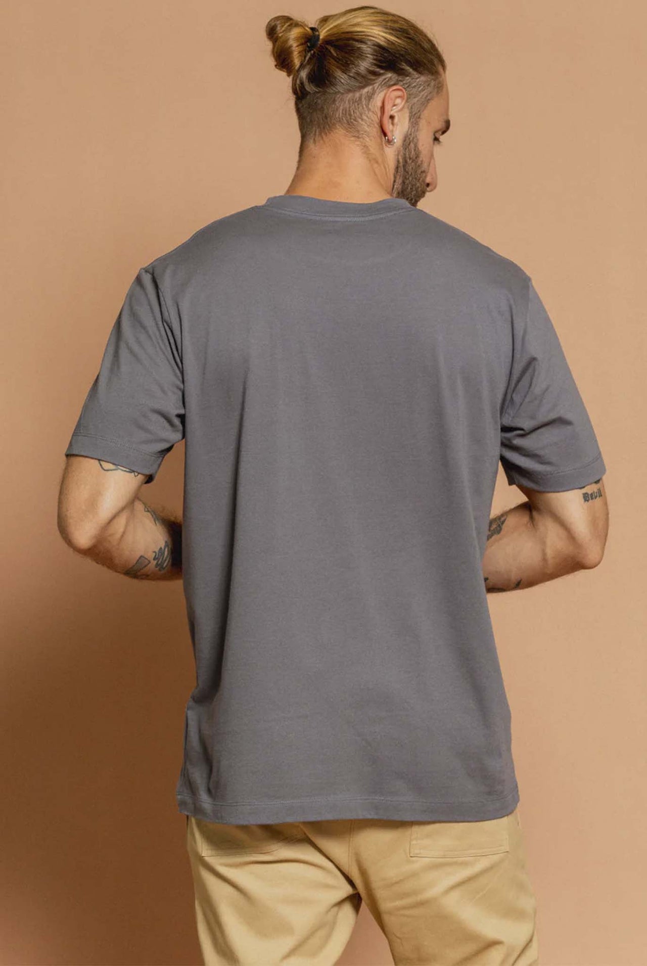 Camiseta Fist Basic Zero Gris Raton