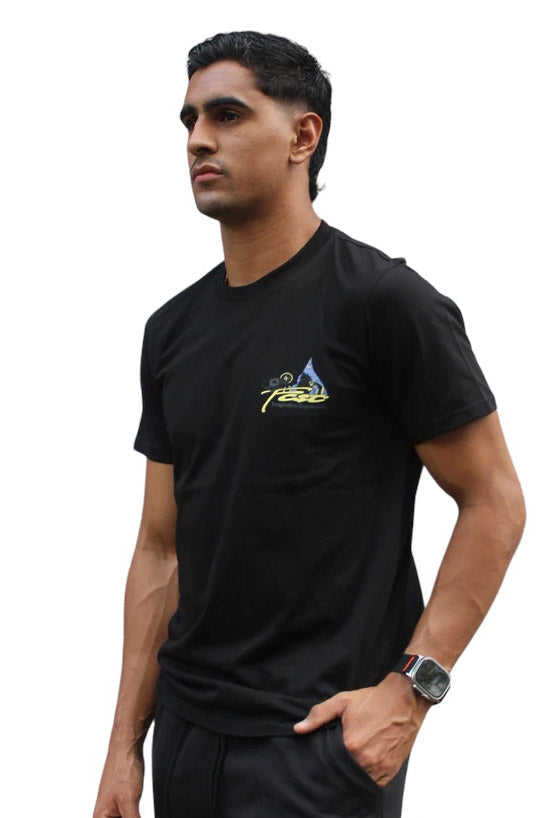 Camiseta Fist Imagination Engineering Negra