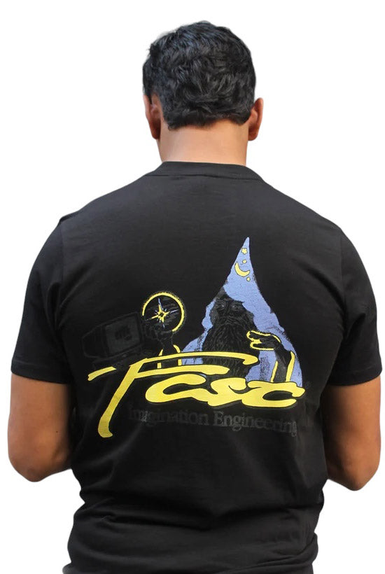 Camiseta Fist Imagination Engineering Negra