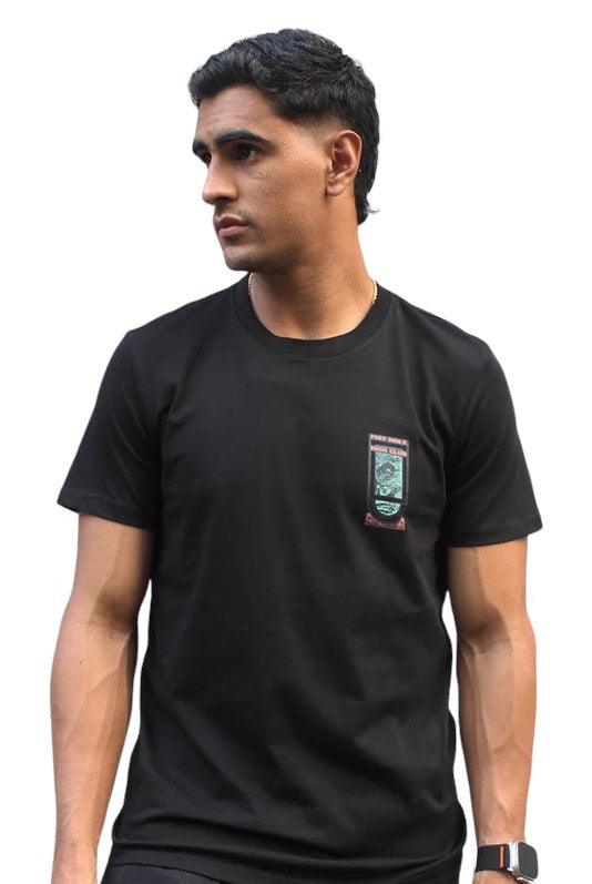 Camiseta Fist  Mile Nigh Club Negra