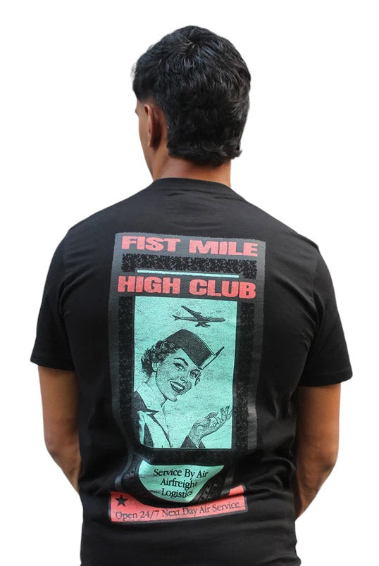 Camiseta Fist  Mile Nigh Club Negra