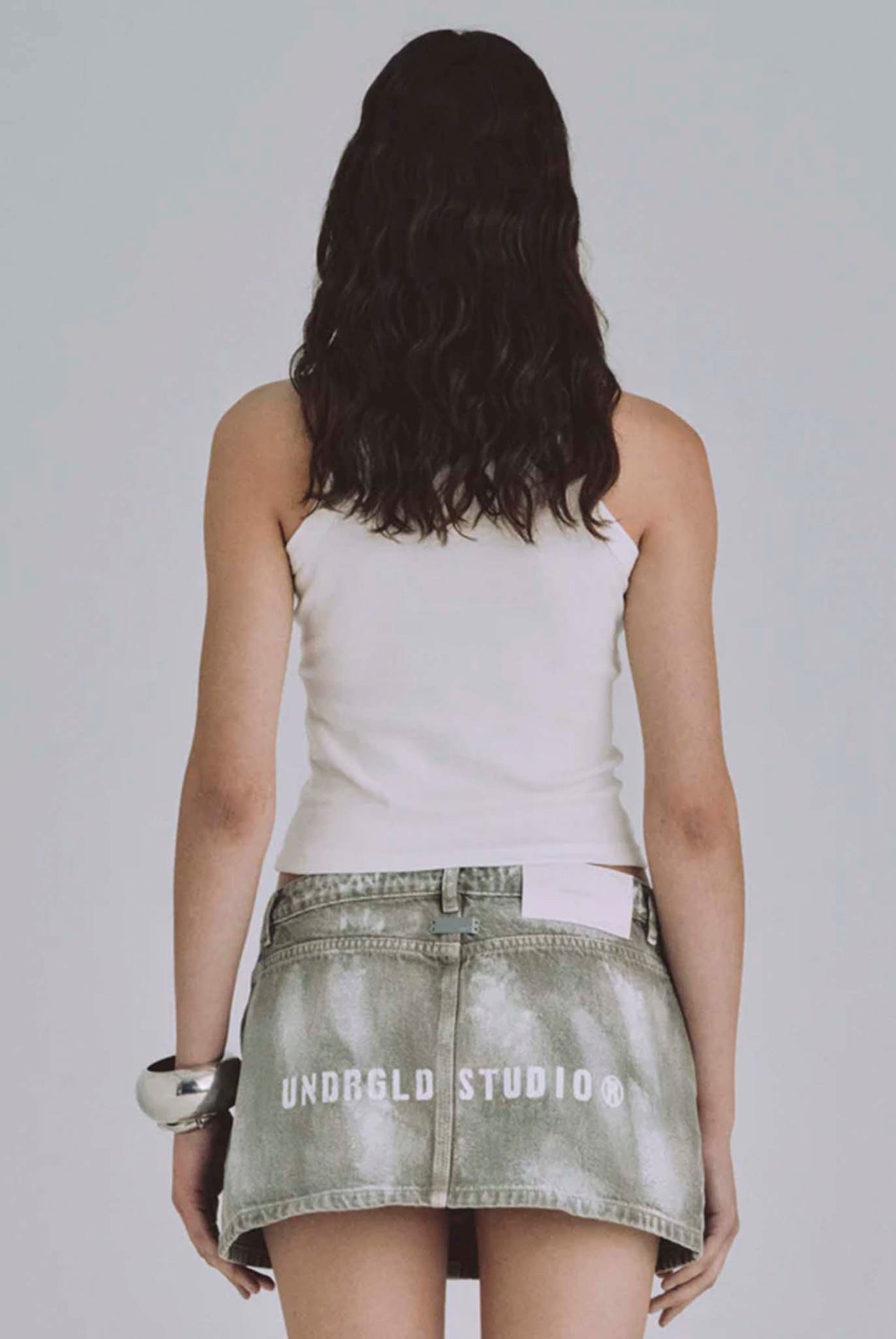 Crop Top 94 Gothic U Halter White