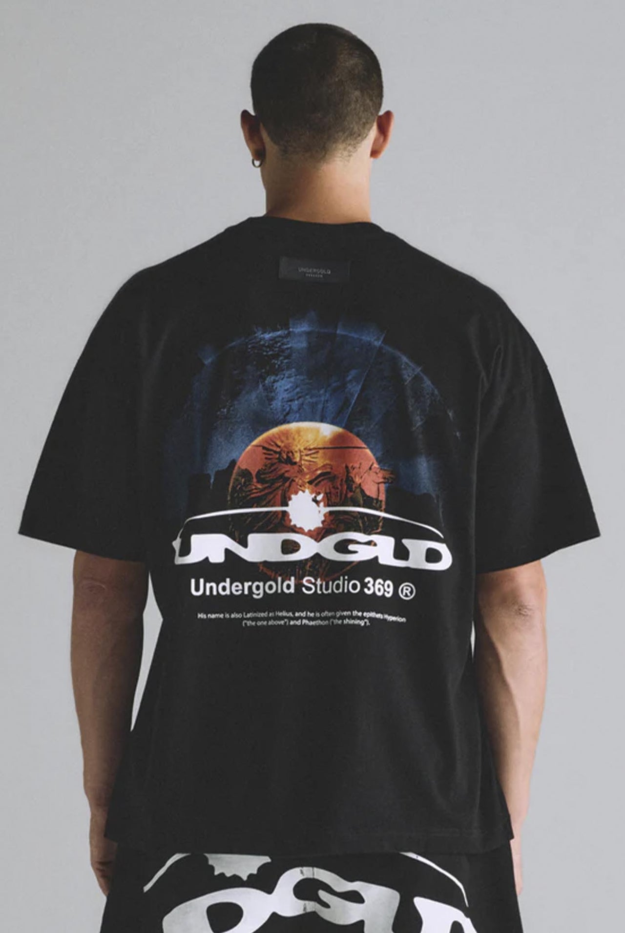 Camiseta Undergold Helios Phases Negro