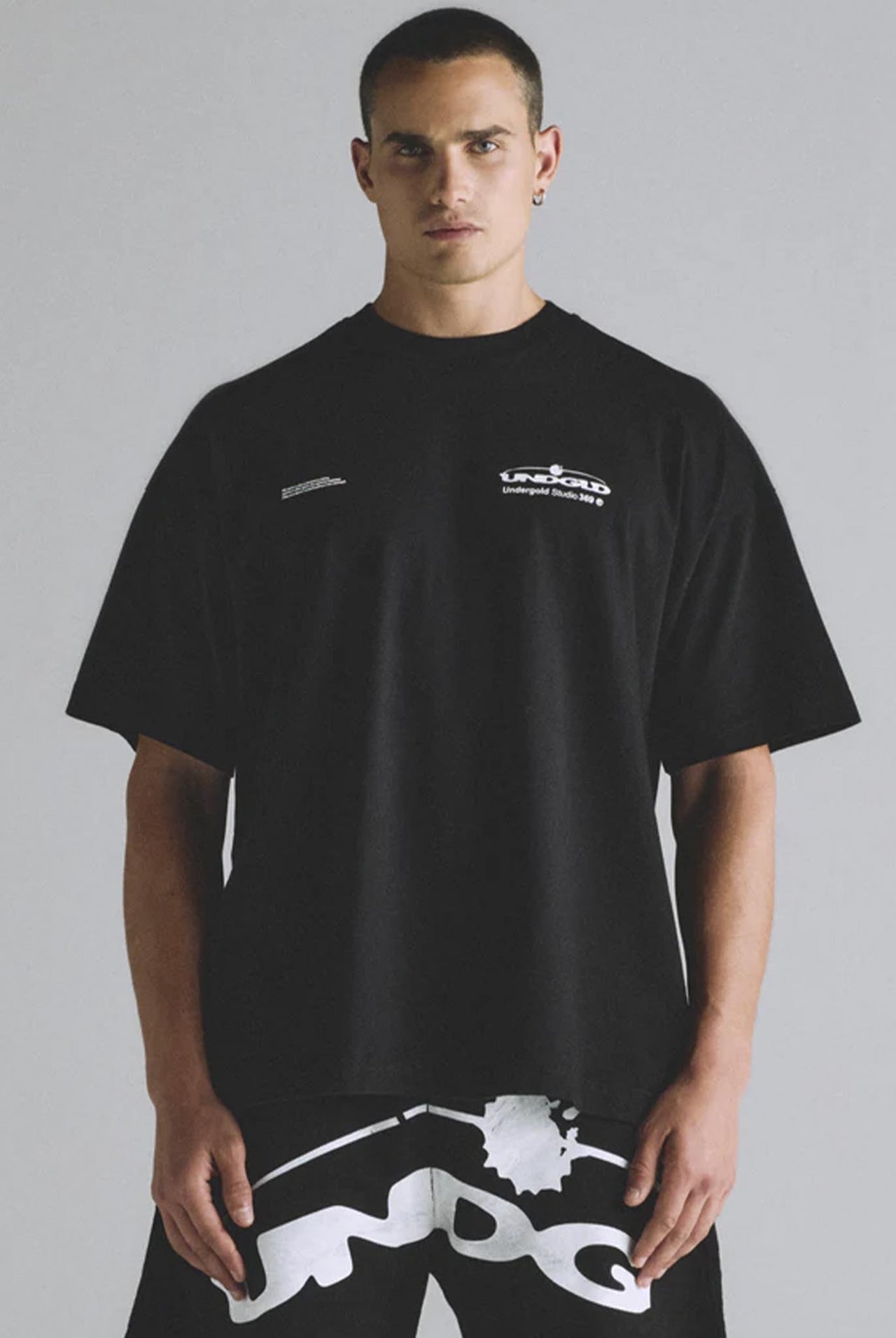 Camiseta Undergold Helios UNDGLD Negro