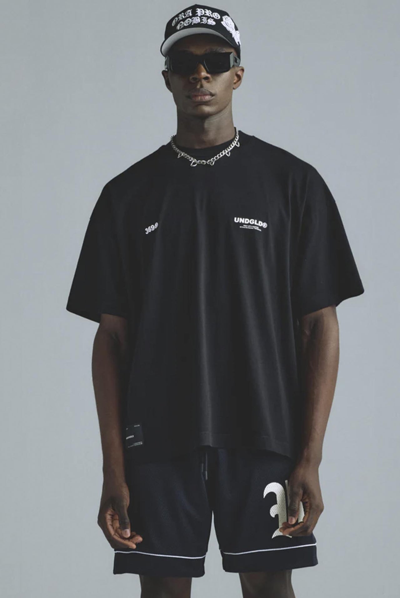 Camiseta Undergold Gratia Plena Holy Fire Negro