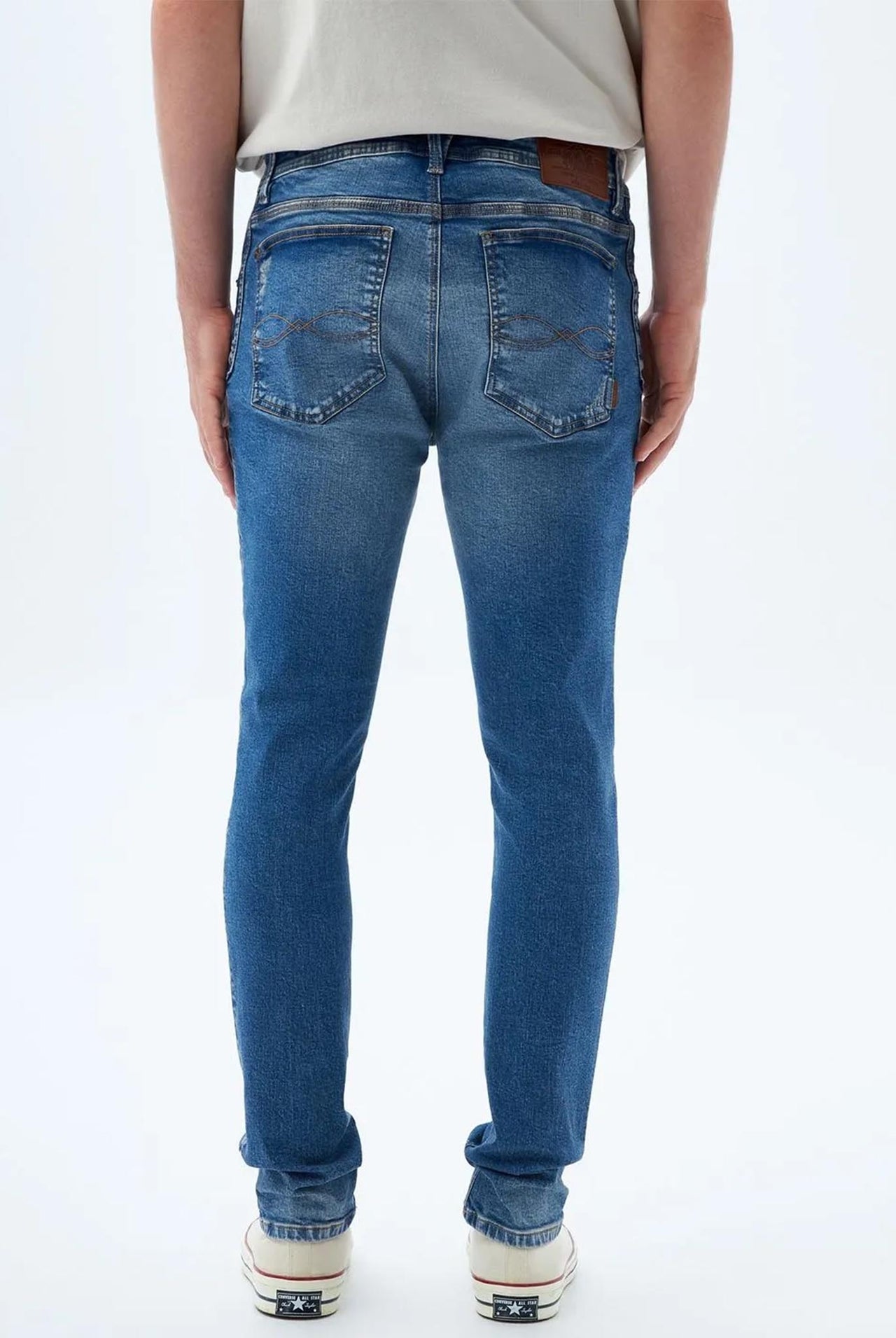 Jean Americanino Tapered Azul Tono Medio 070-539F716