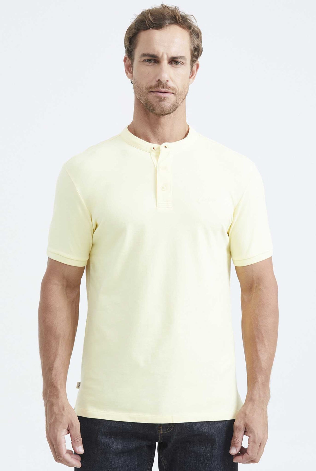 Camiseta Tipo Polo Chevignon Cuello Neru Amarillo