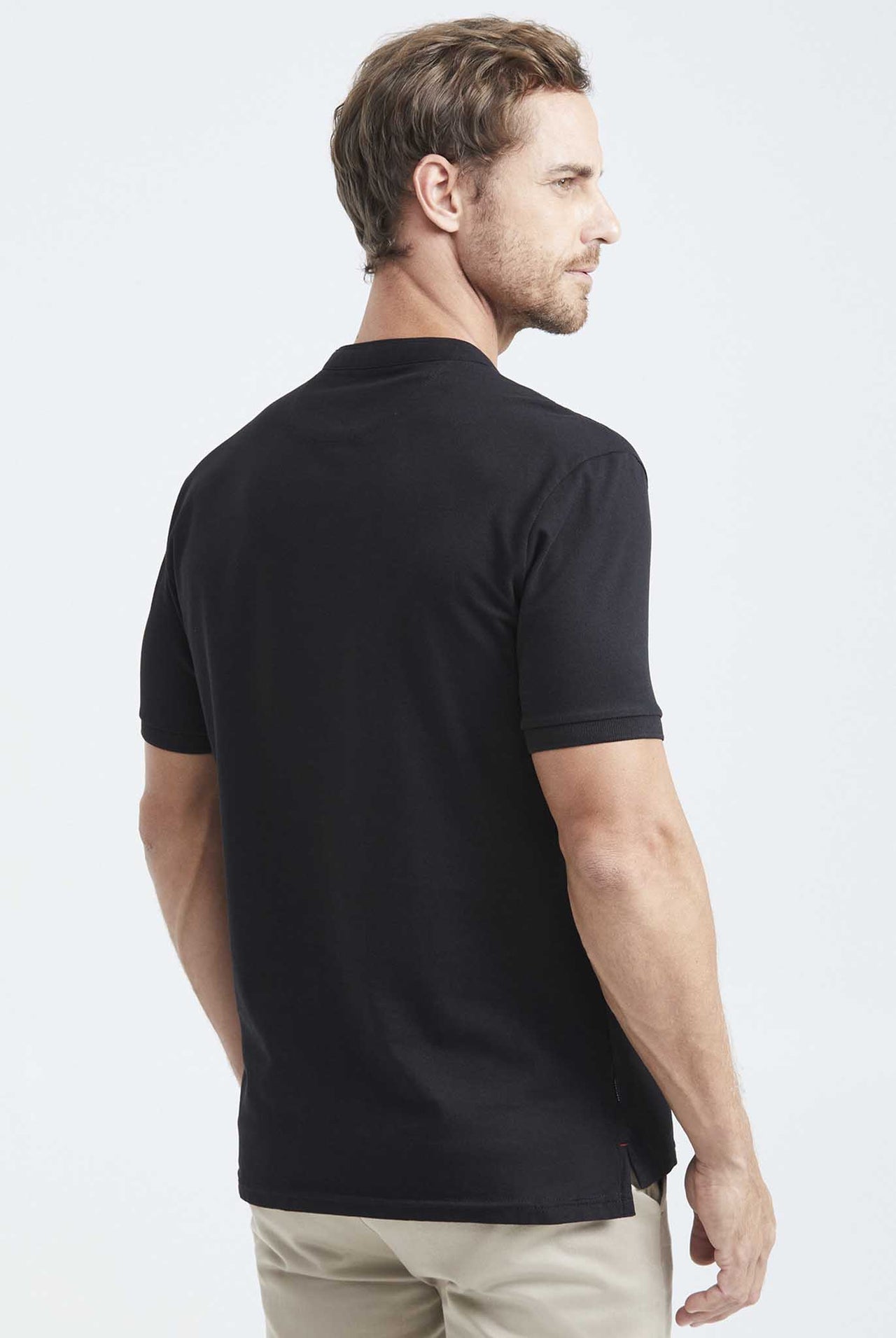 Camiseta Tipo Polo Chevignon Cuello Neru Negro