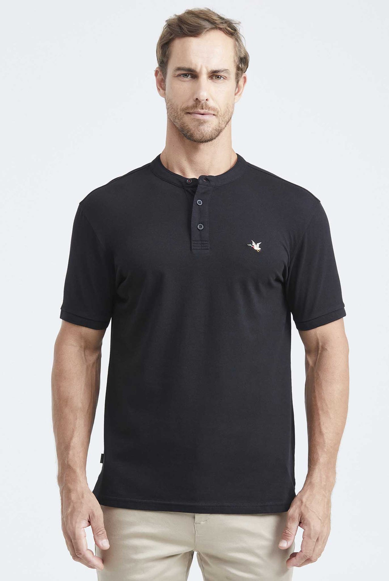 Camiseta Tipo Polo Chevignon Cuello Neru Negro