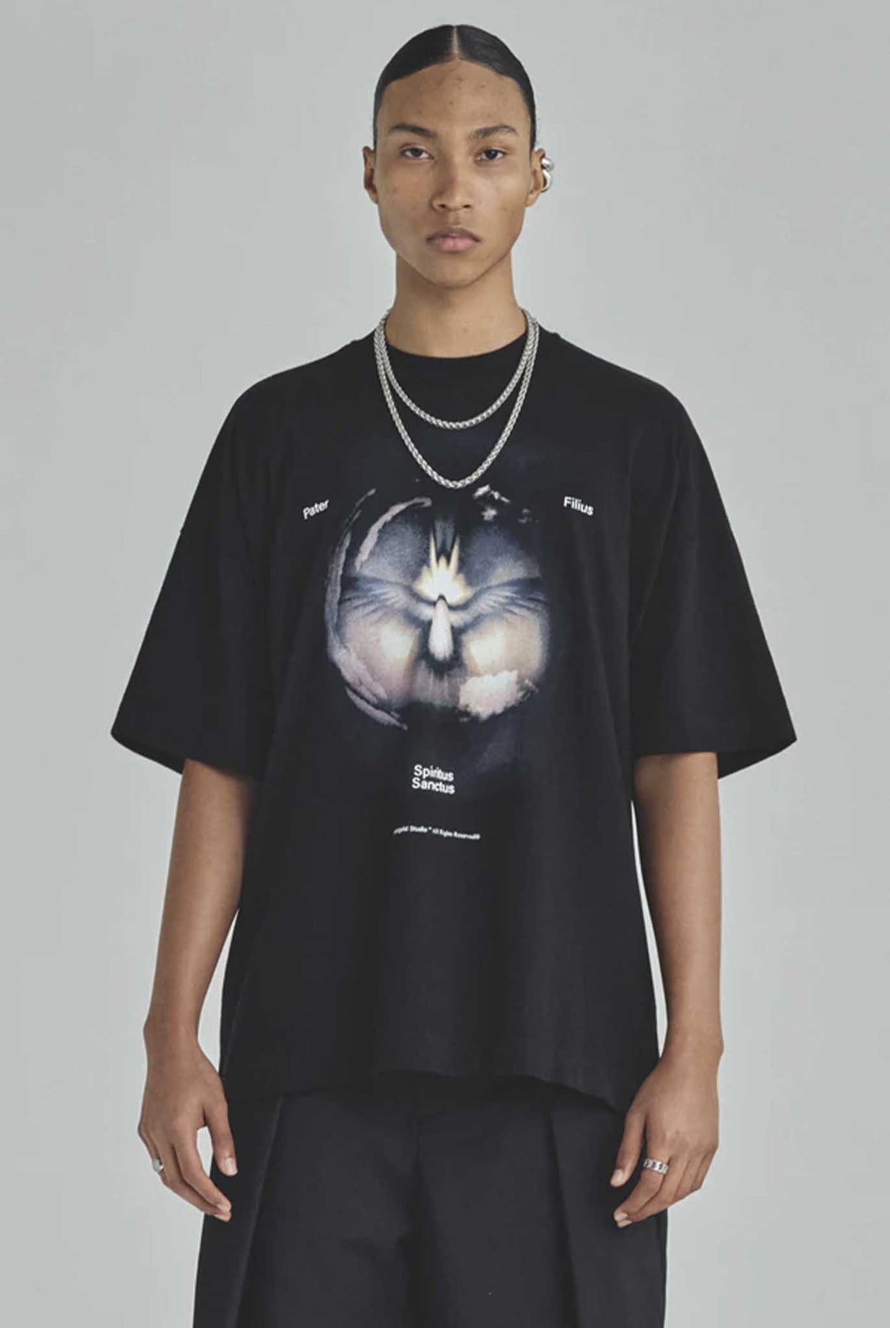 Camiseta Undergold Spring Spiritus Sanctus Black