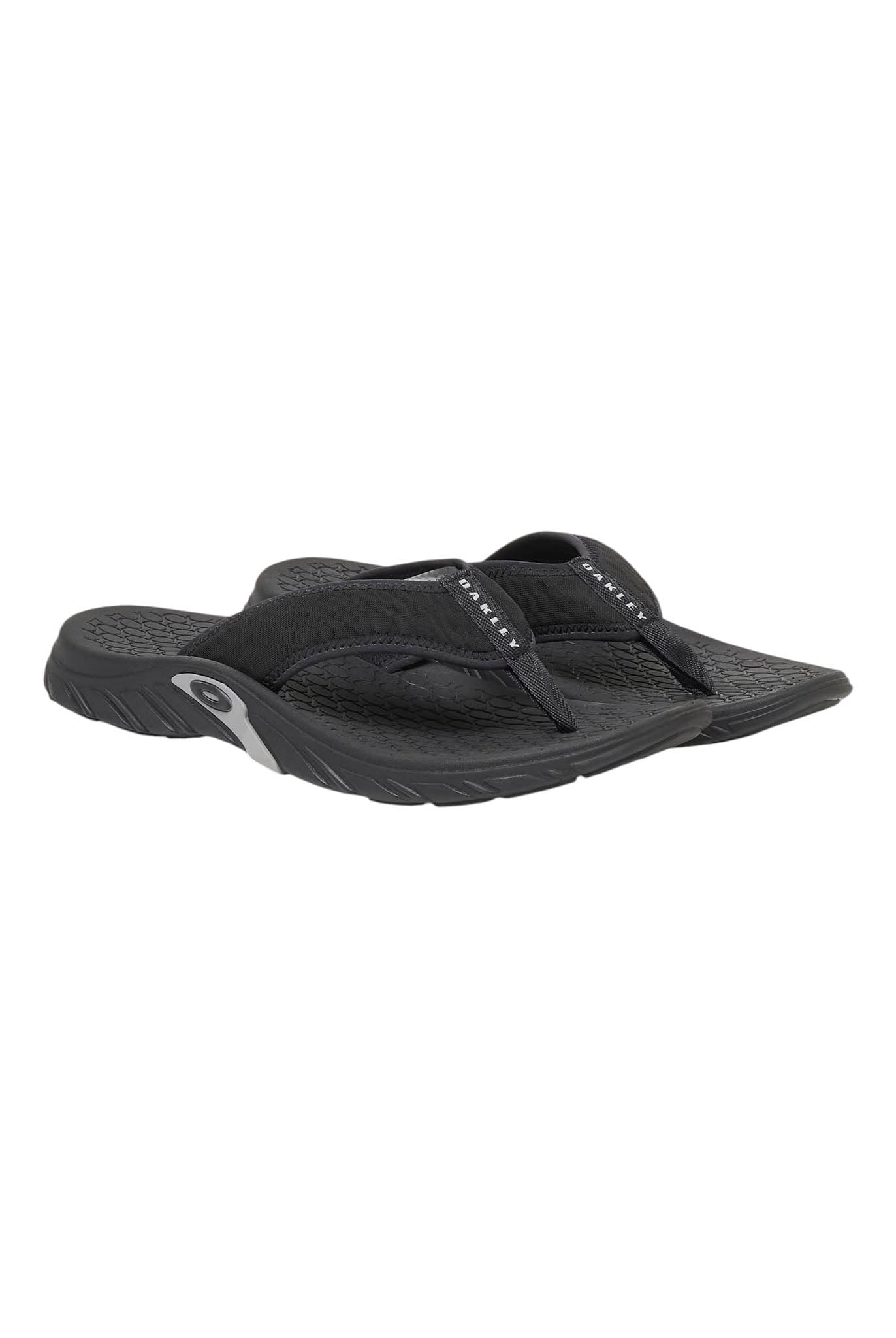 Sandalias Oakley negras para hombre