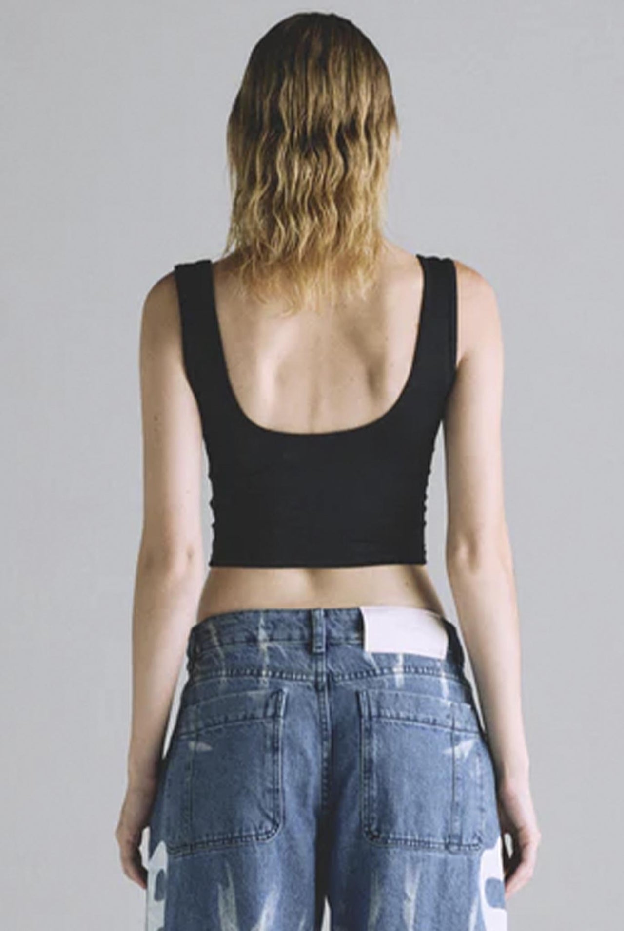 Crop Top Undergold Basics Studio Cut Out Negro