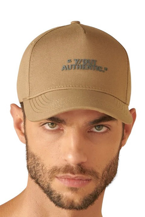 Gorra Y/Out Wealth C006