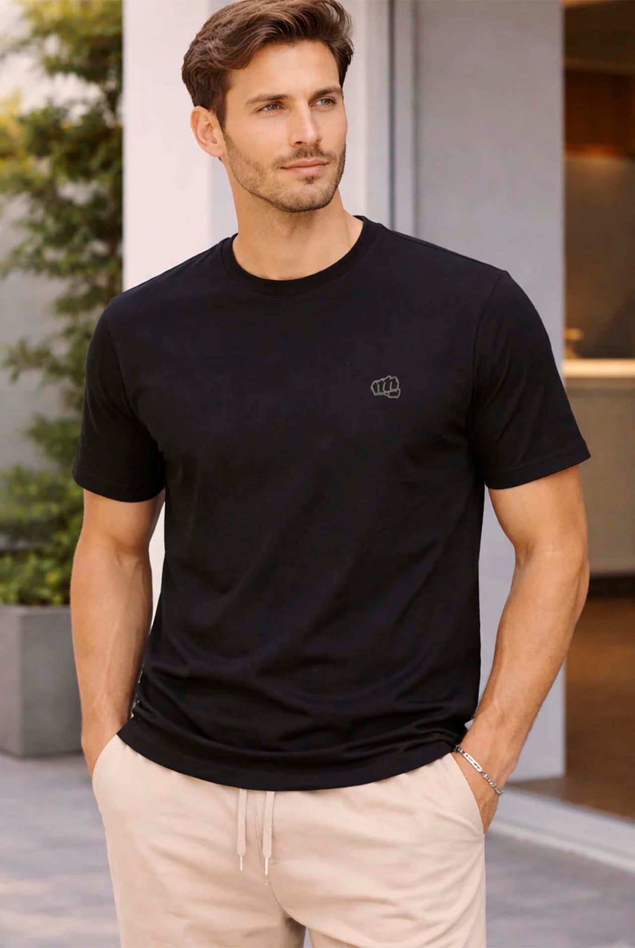 Camiseta Fist Zoe Negro Negro