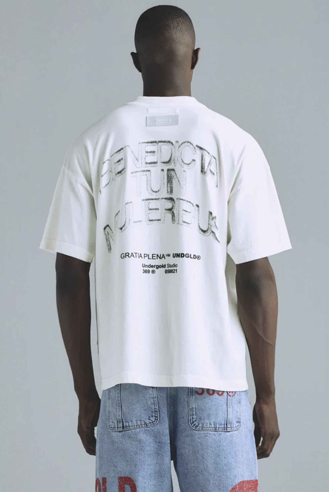 Camiseta Undergold Gratia Plena Benedicta White