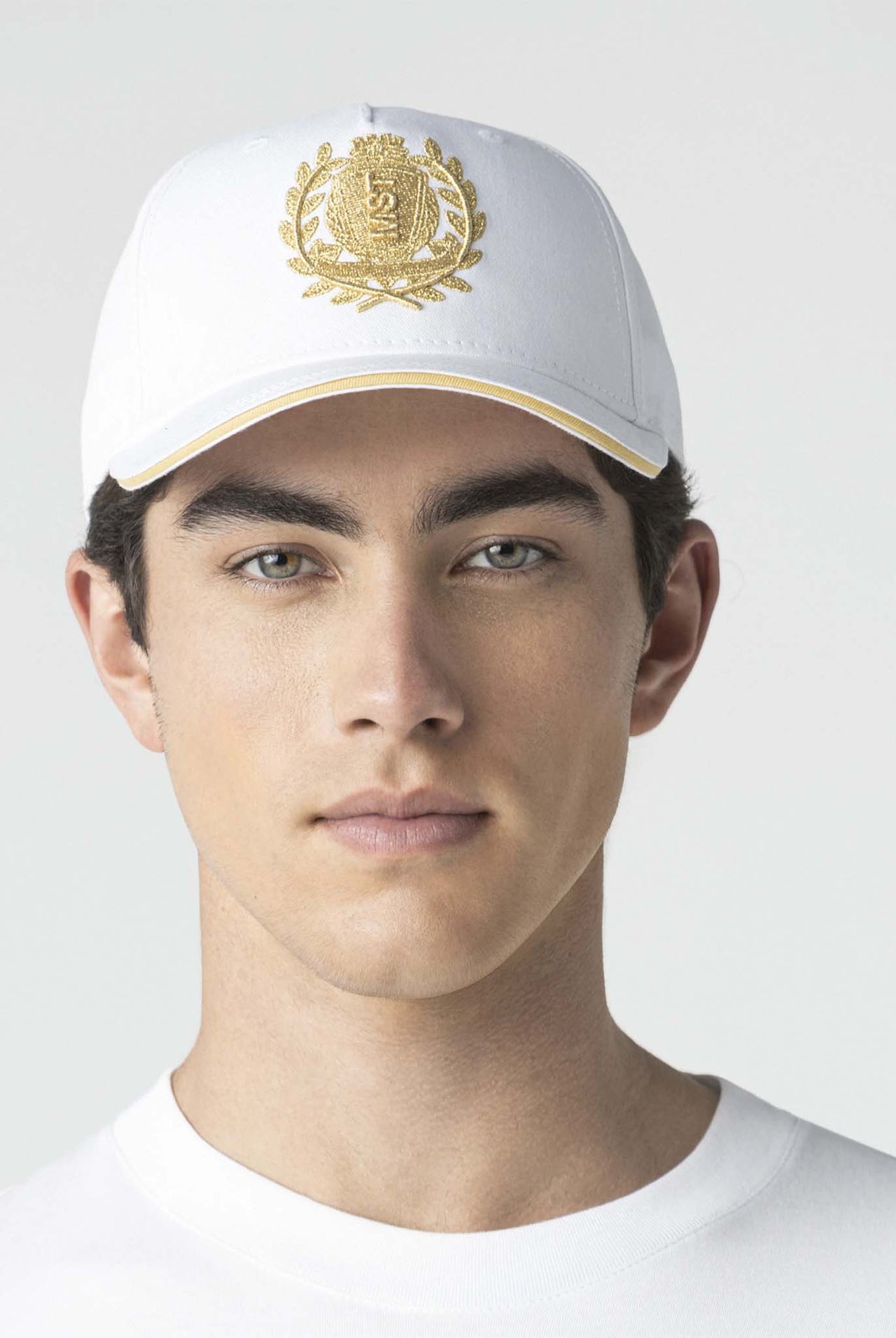 Gorra Monastery Calix White