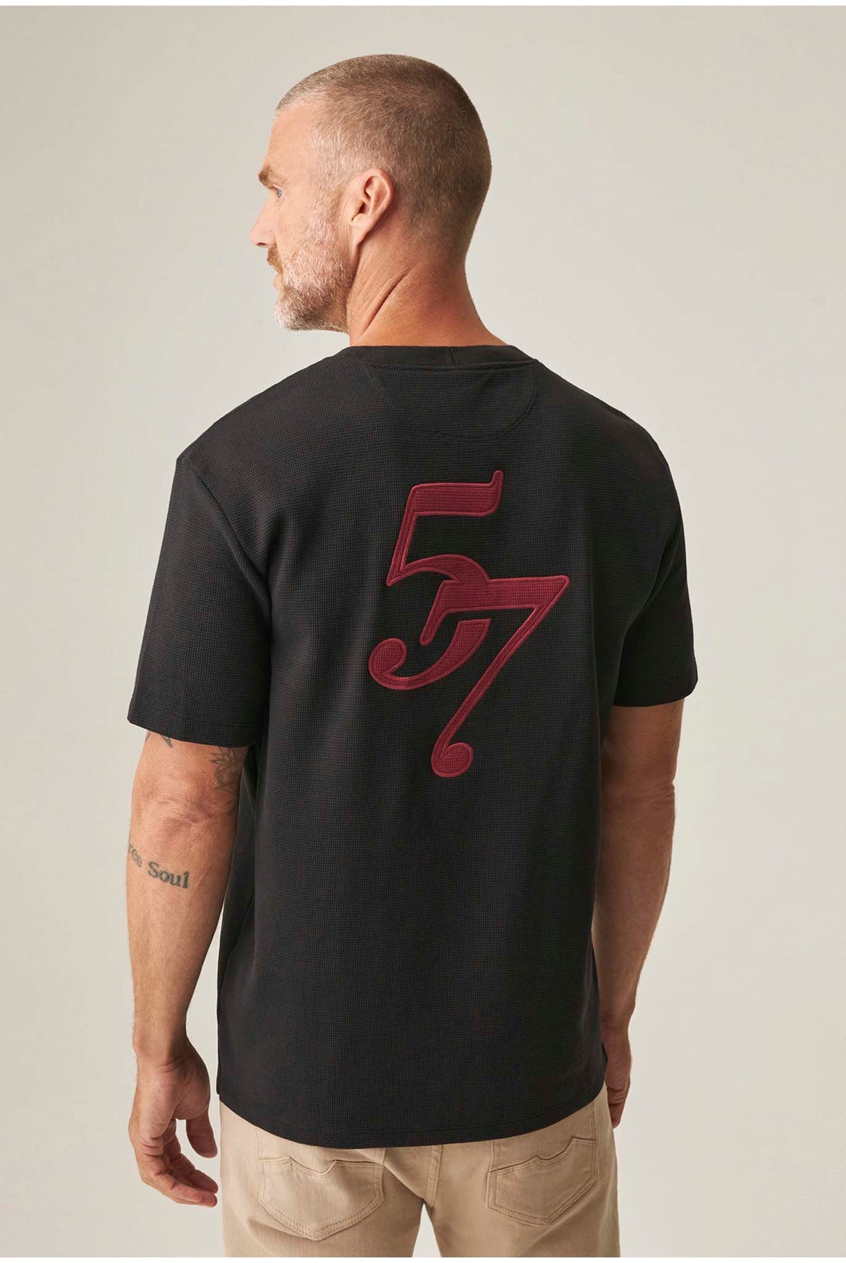 Camiseta Chevignon Negro 57 Graphic 063-649H016