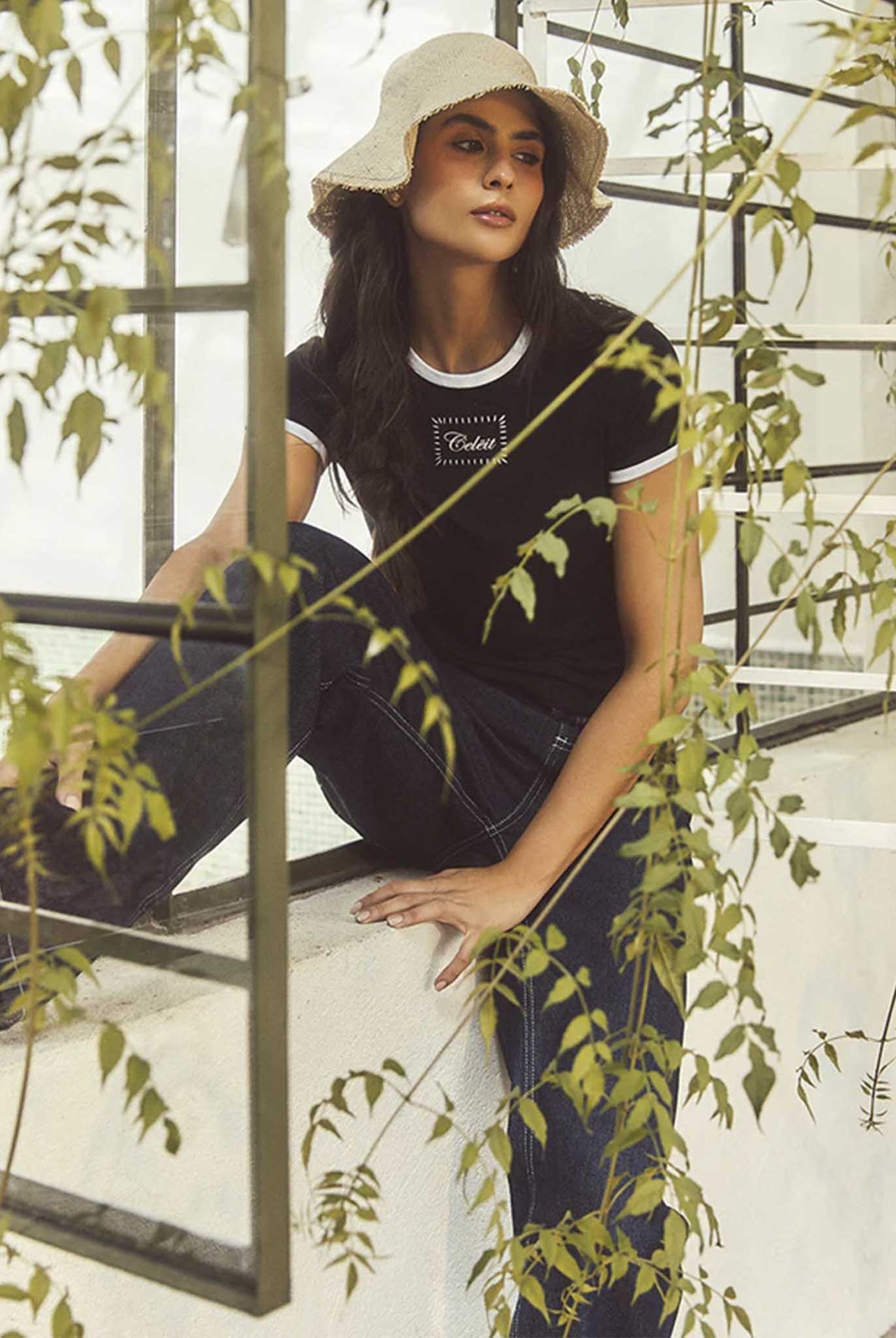 Camiseta Celeit Baby Black