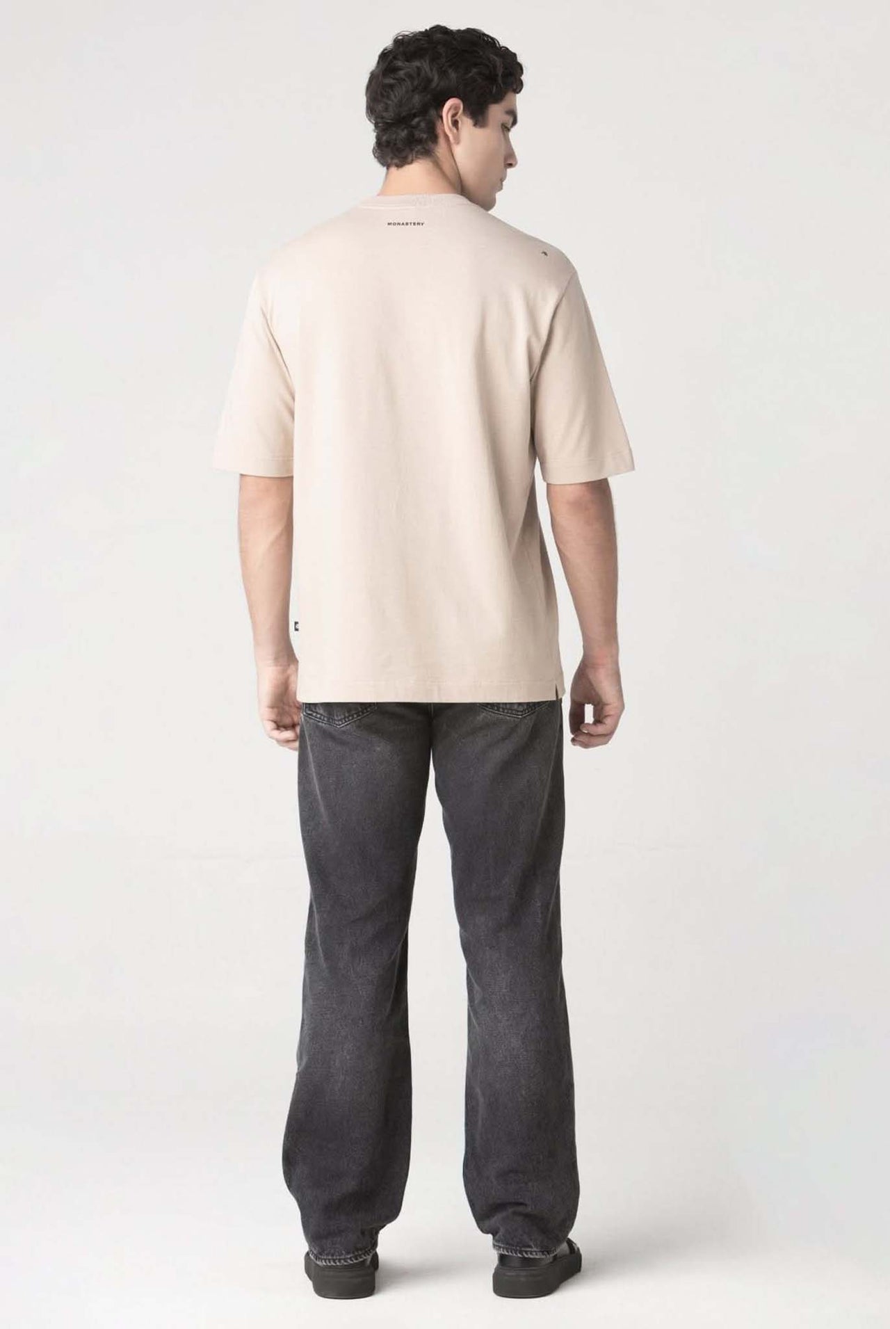 Camiseta Monastery Oversized Denwen Simply Taupe