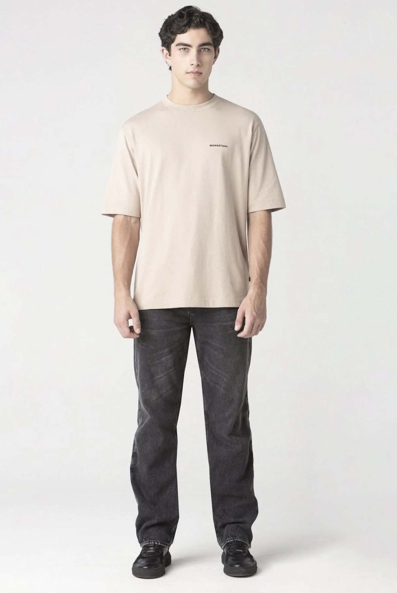 Camiseta Monastery Oversized Denwen Simply Taupe