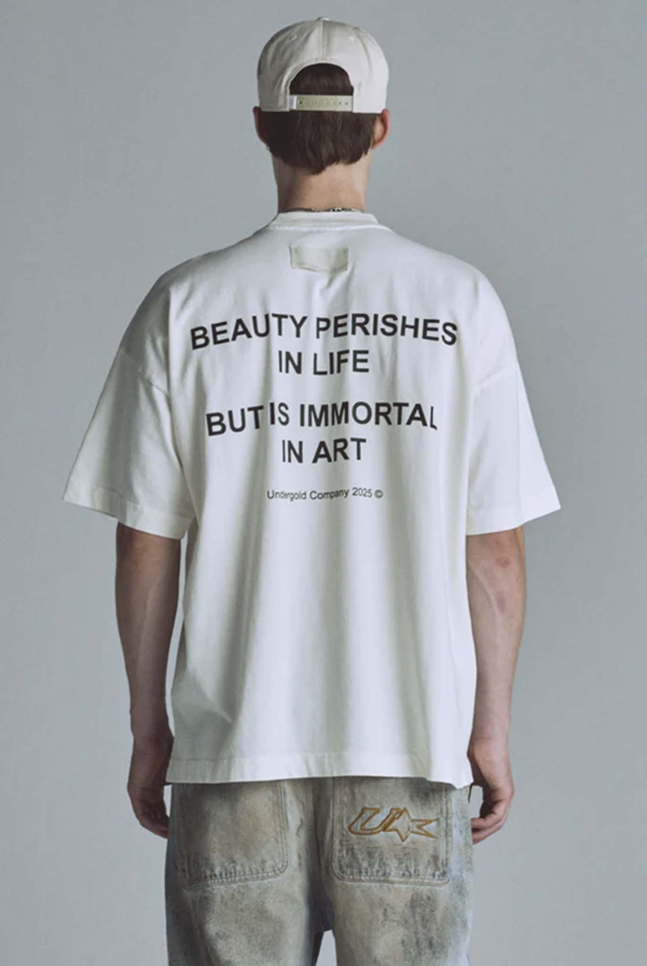 Camiseta Undergold Echoes Beauty White