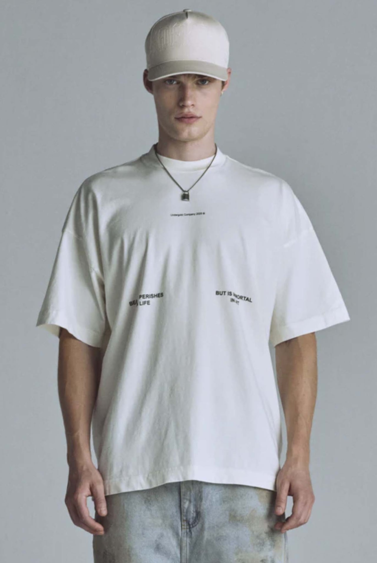 Camiseta Undergold Echoes Beauty White