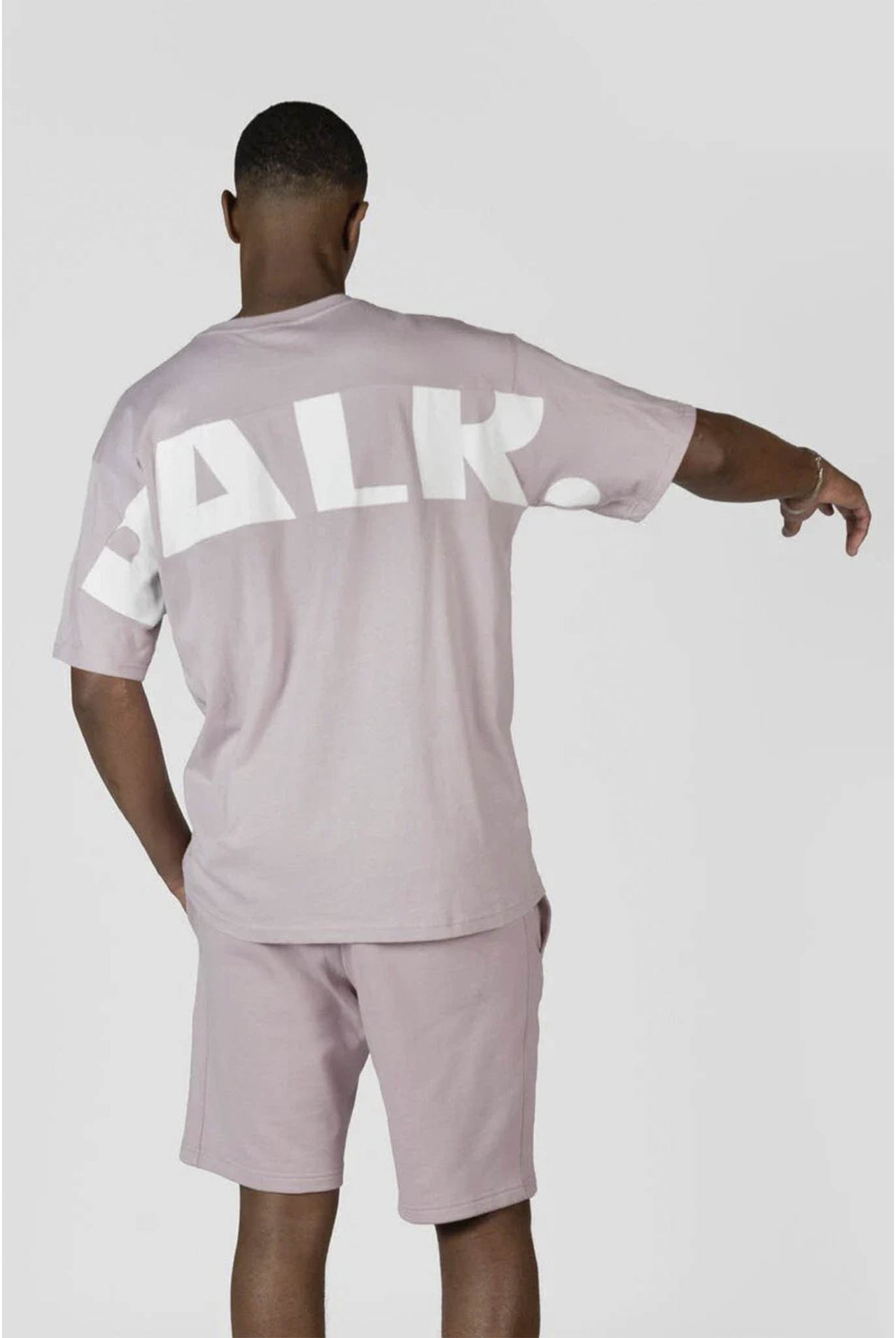 Camiseta Balr Game Day Box Fit Lila