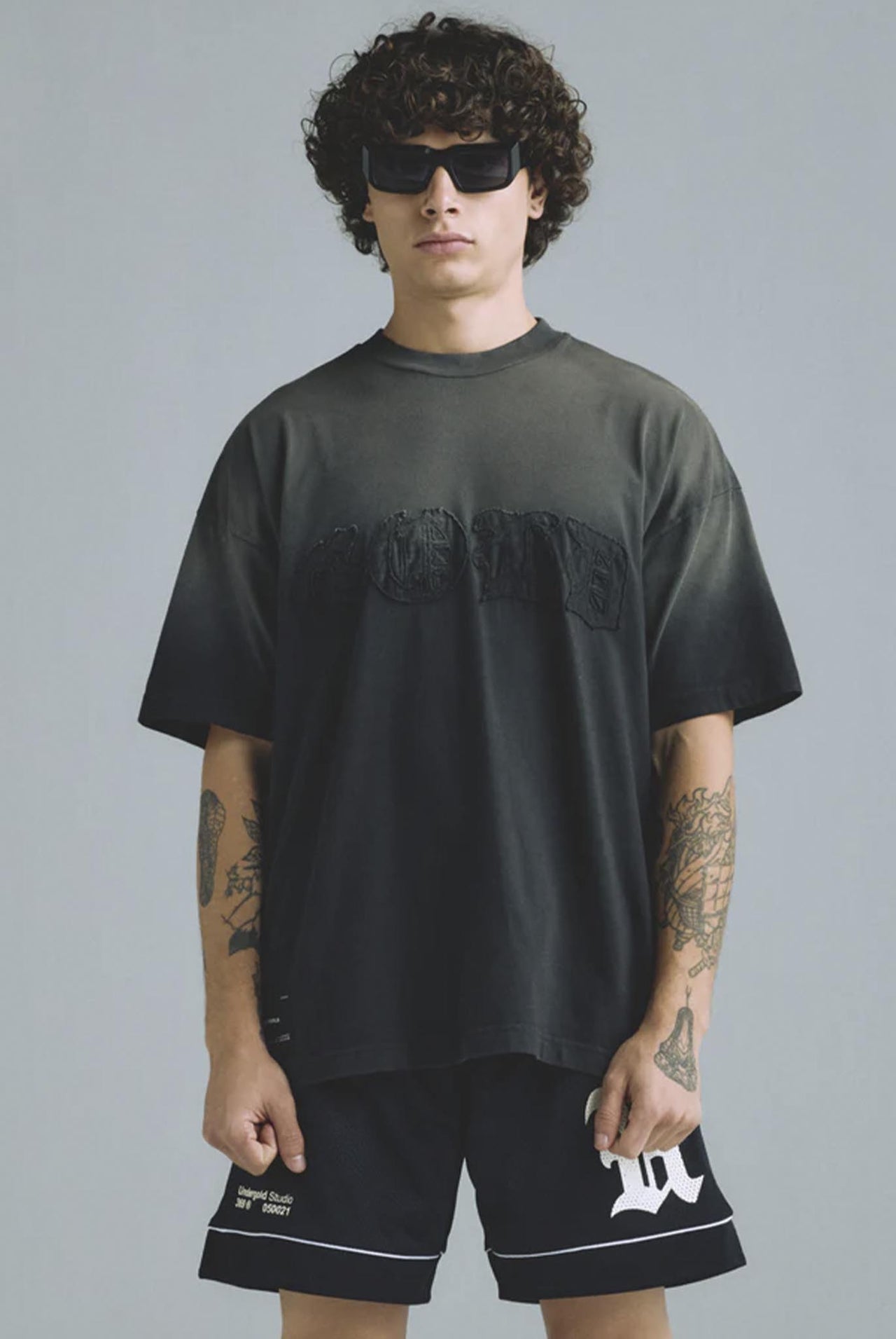 Camiseta Undergold Gratia Plena Gold Faded Black