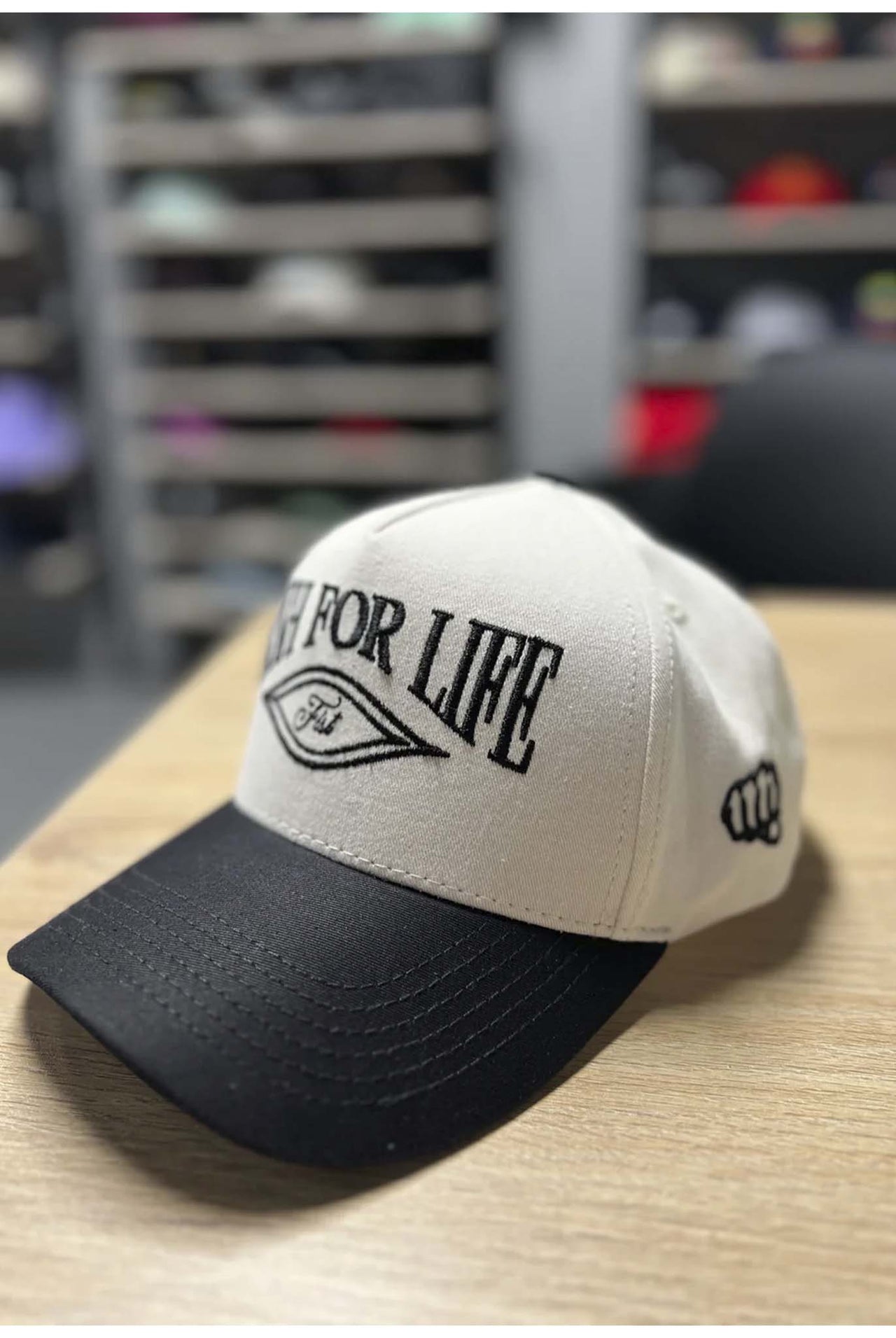 Gorra Fist Rush For Life