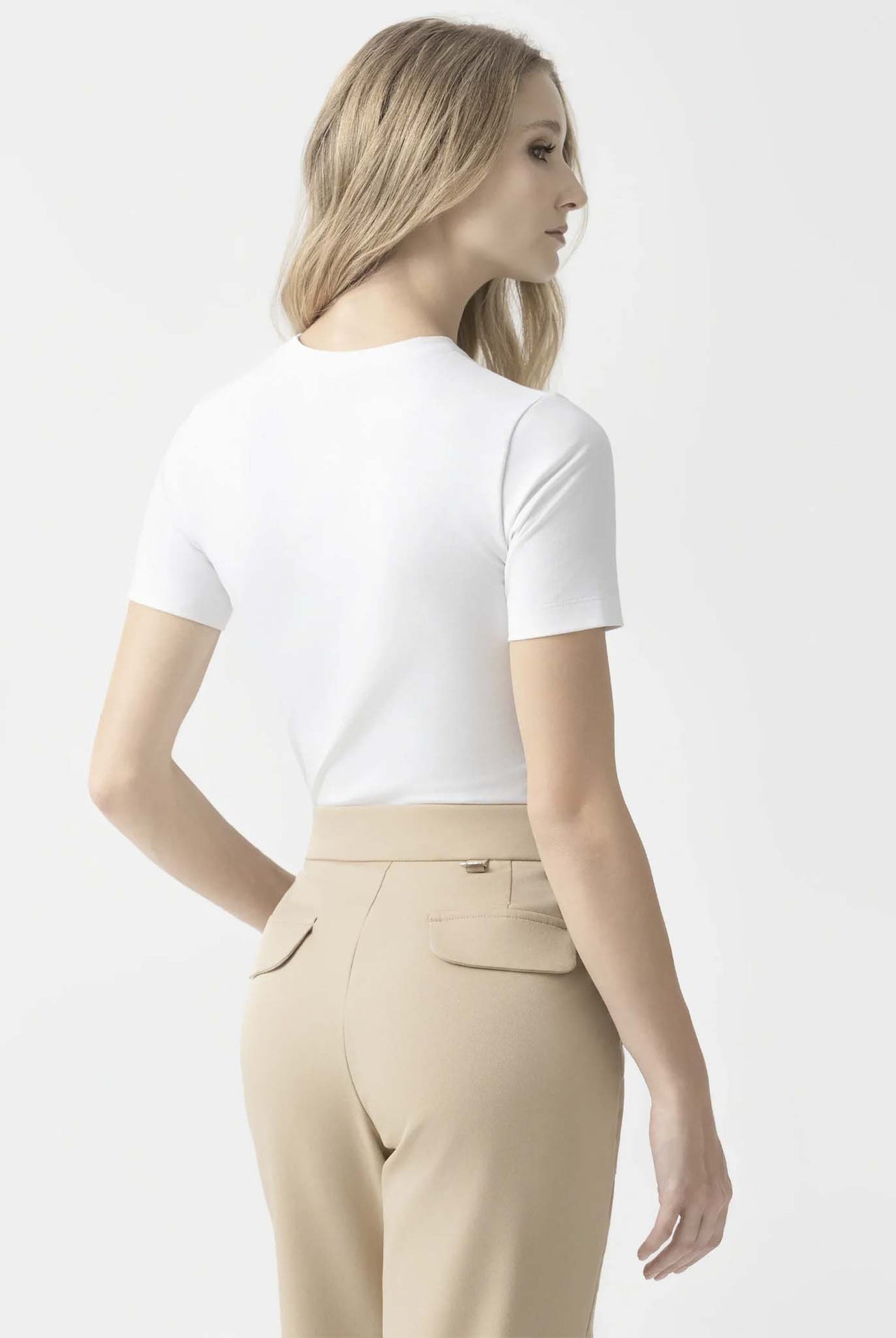 Camiseta Monastery Liane White