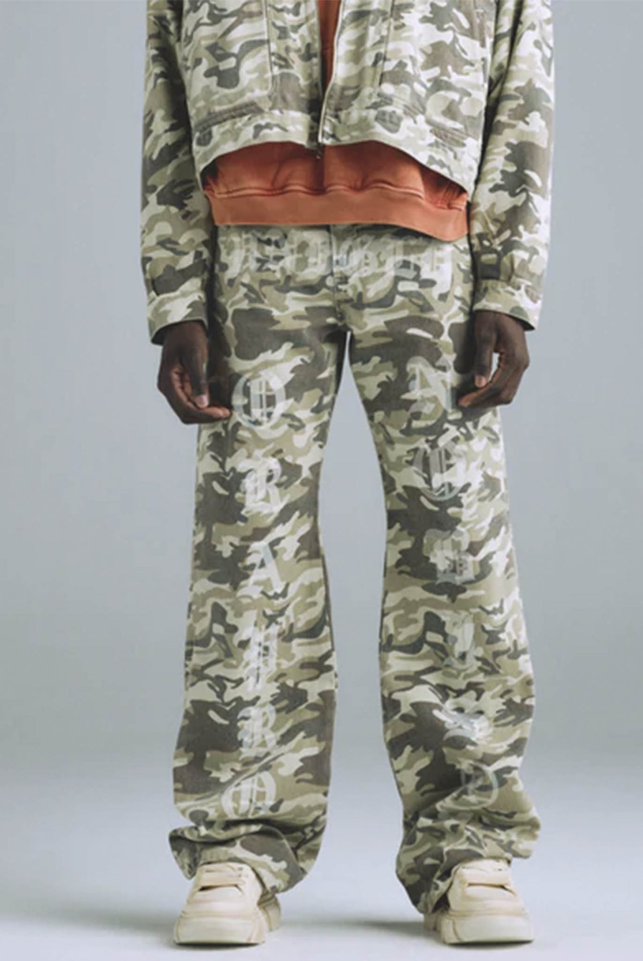 Jean Undergold Gratia Plena Ora Pro Nobis Wide Cammo
