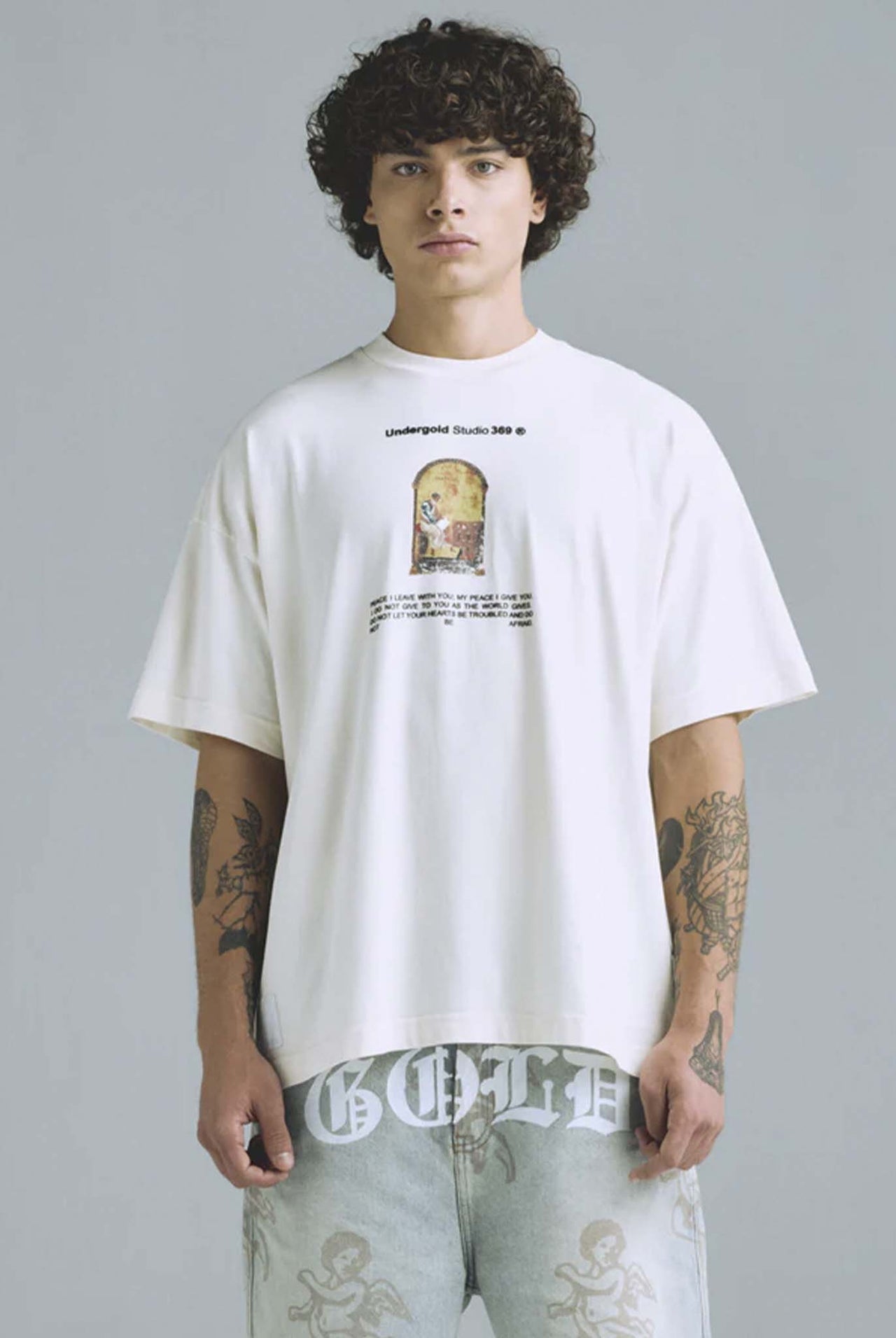 Camiseta Undergold Gratia Plena Saint Matthew Cream