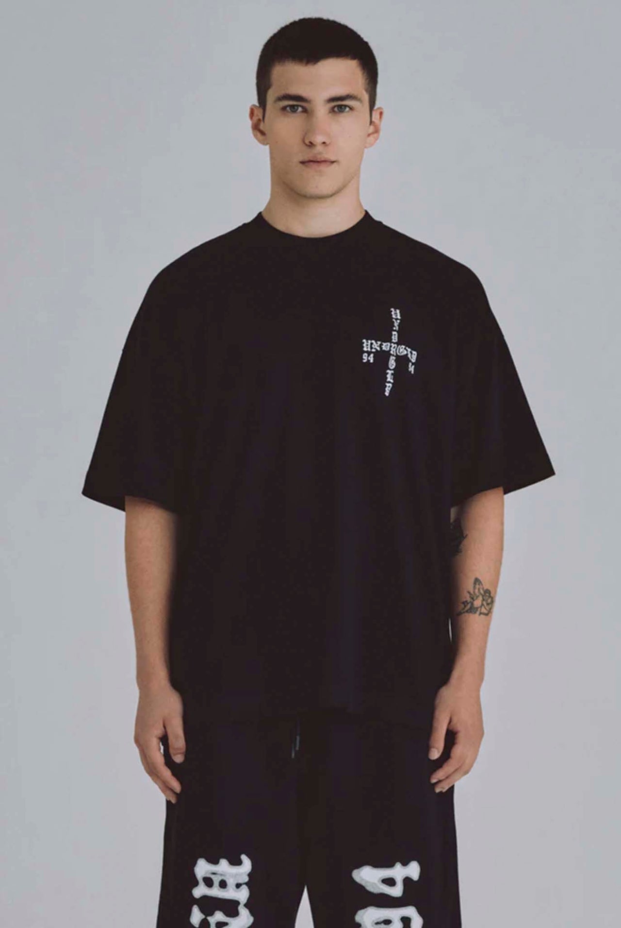 Camiseta Undergold 94 UNDRGLD Black