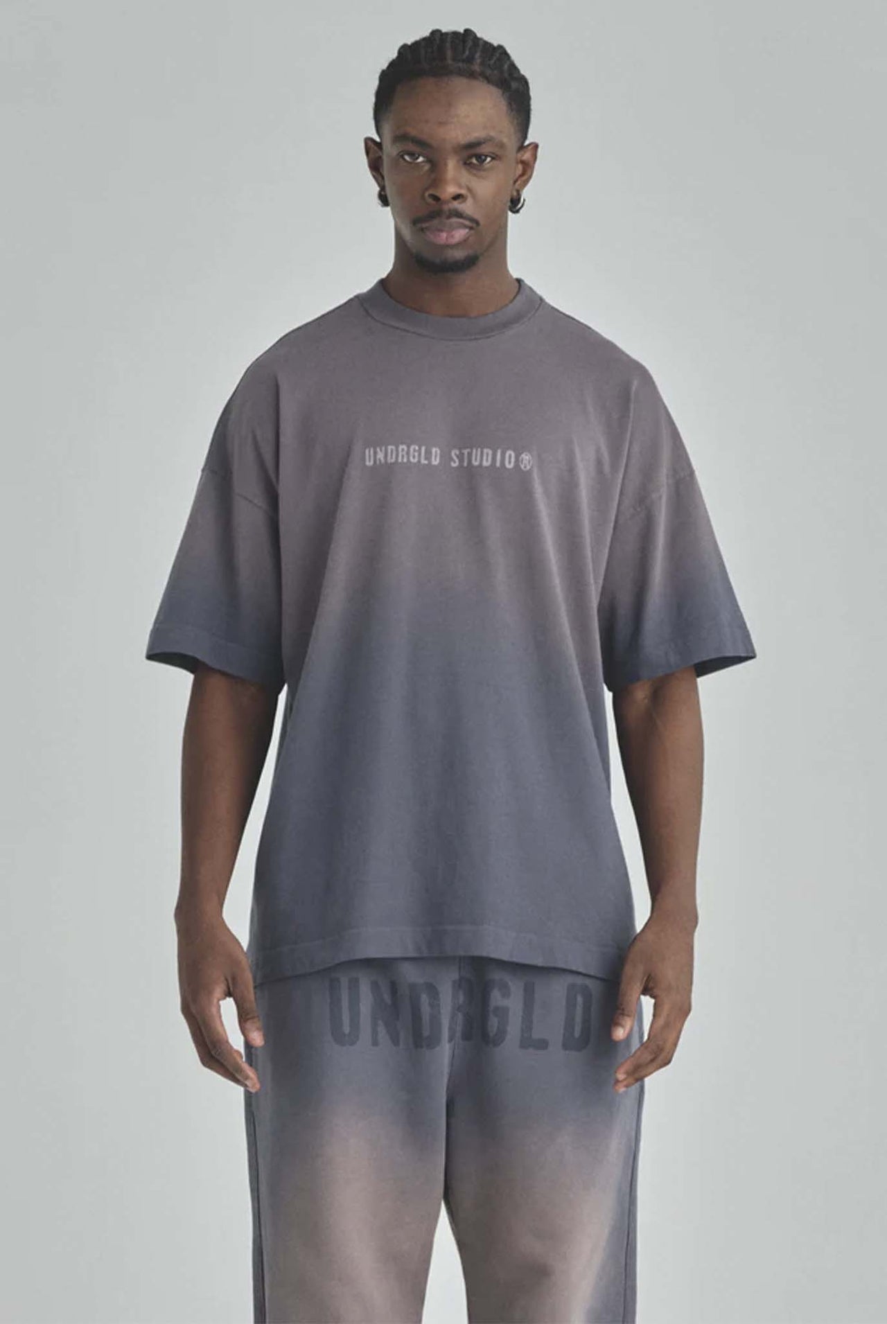Camiseta Undergold Spring Worn Logo Sandblast Gray